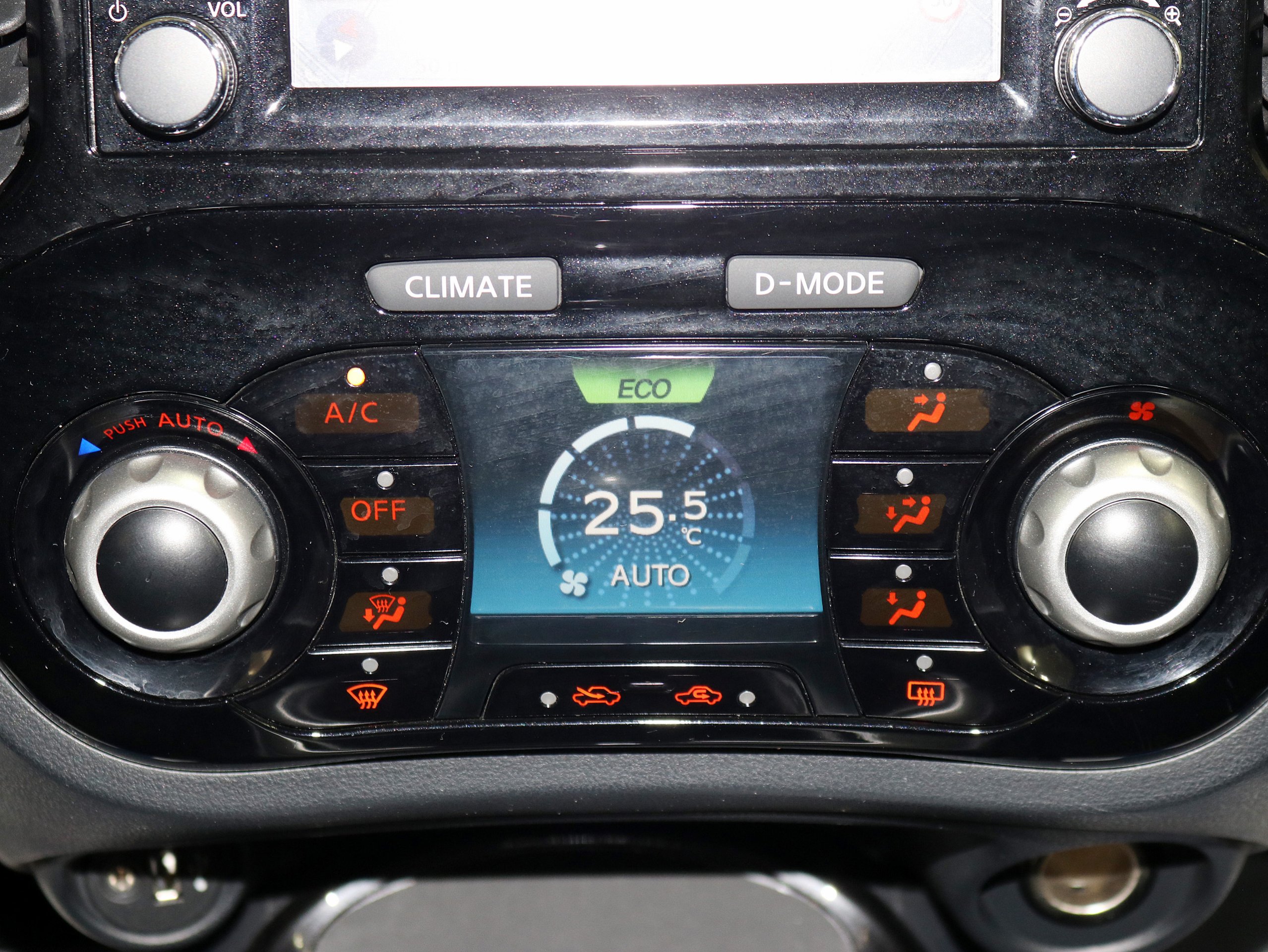 Foto Nissan Juke 26