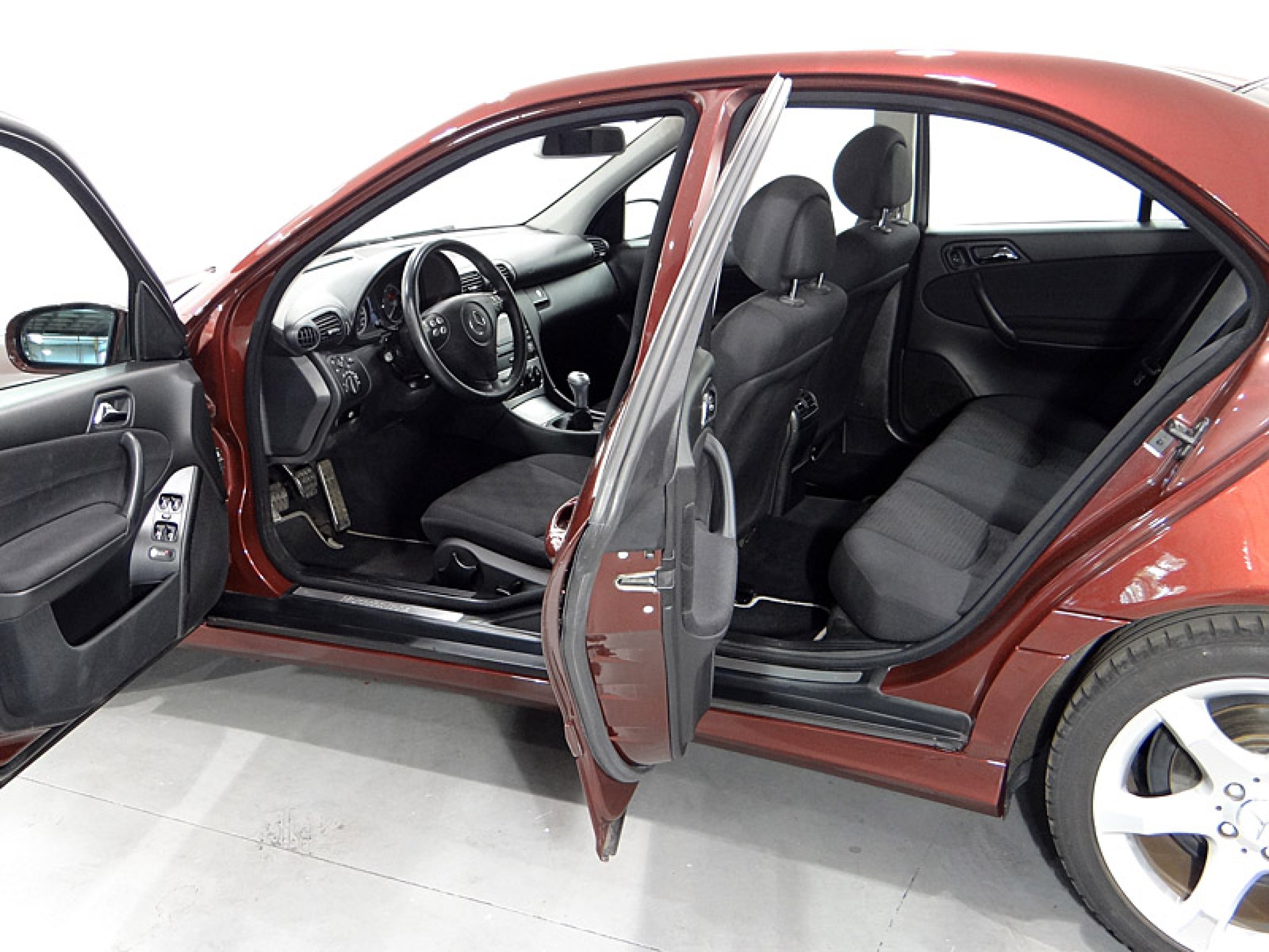 Foto Mercedes-Benz C 180 22