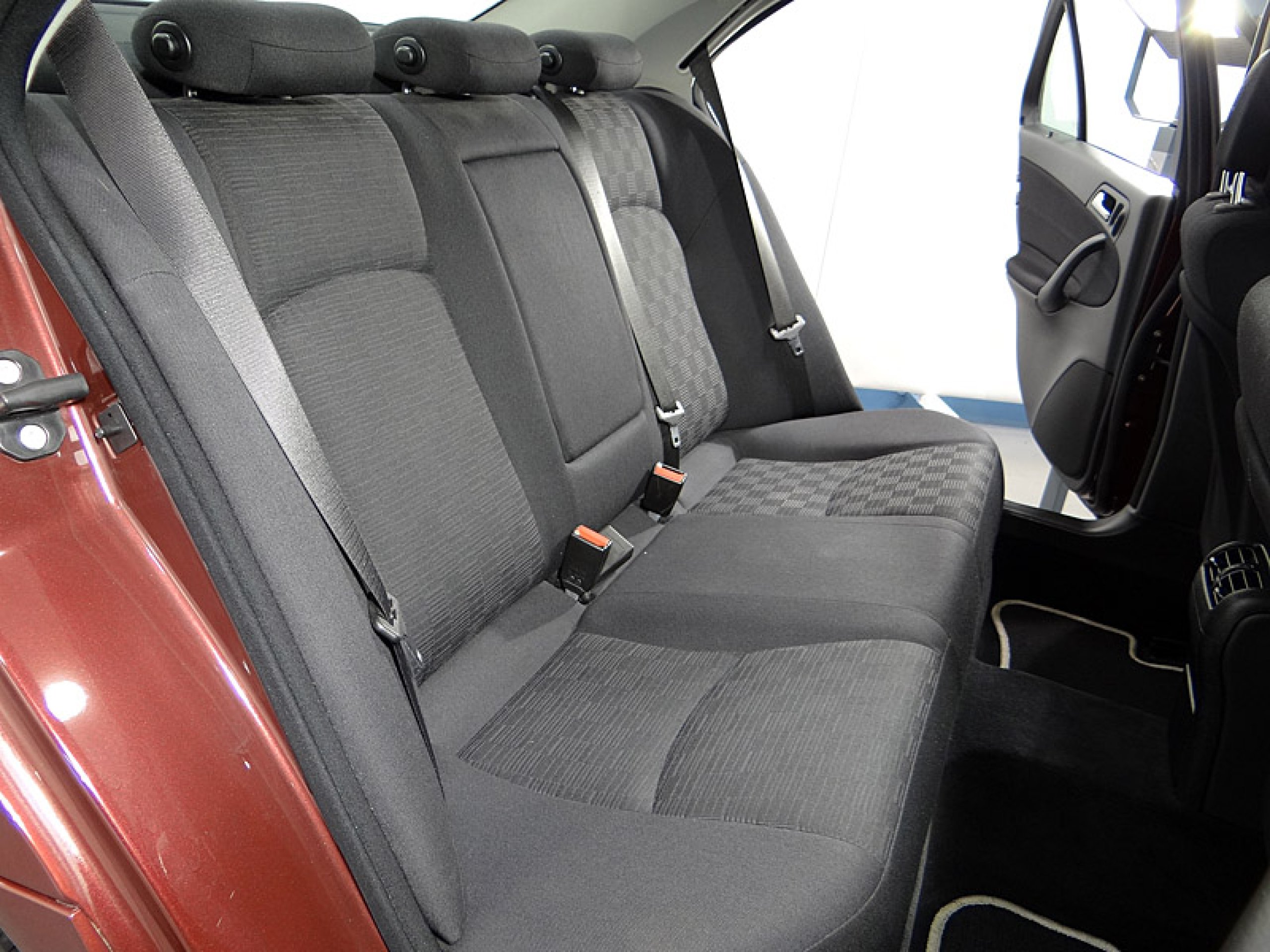 Foto Mercedes-Benz C 180 25