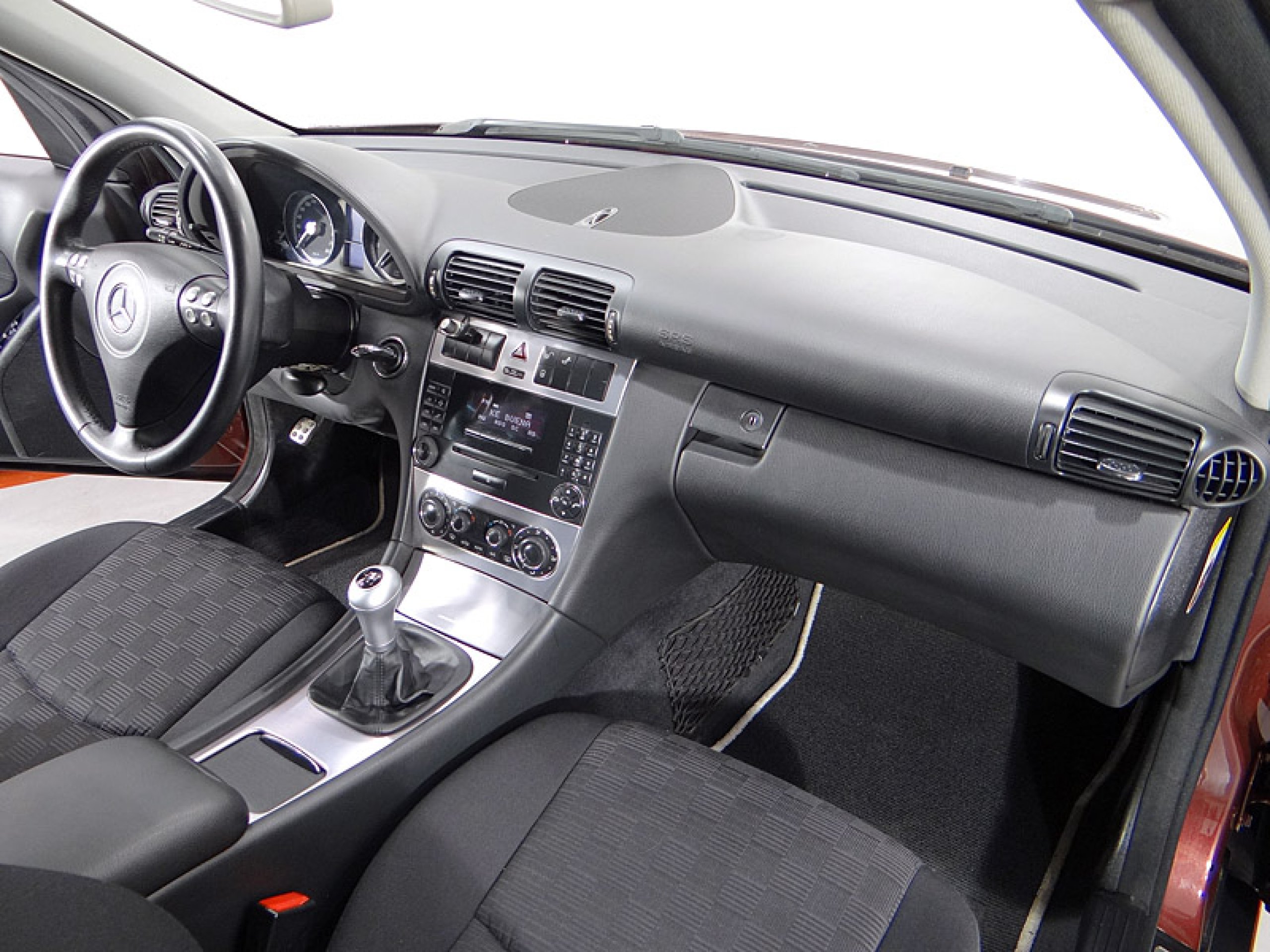 Foto Mercedes-Benz C 180 30