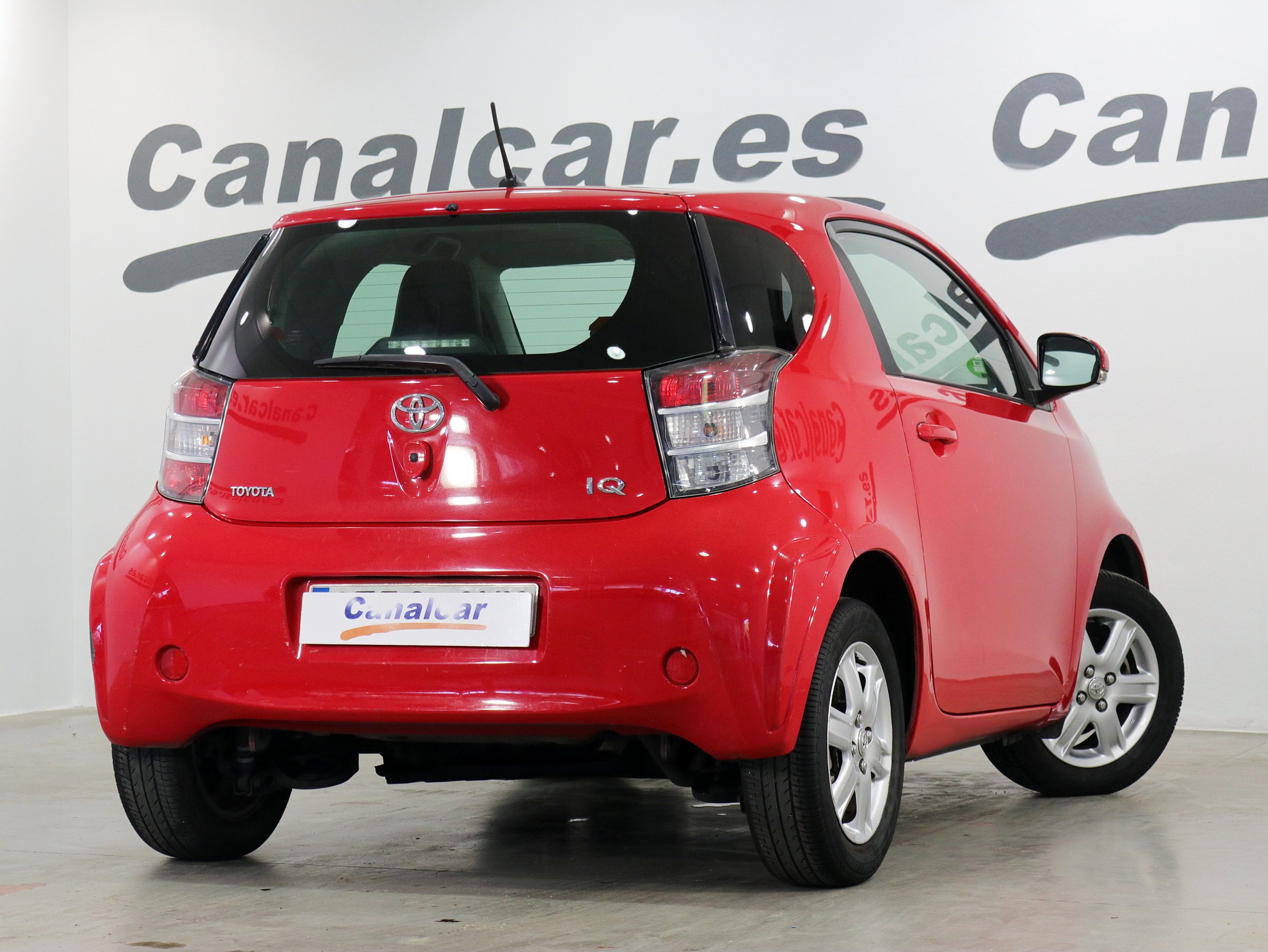 Foto Toyota iQ 6