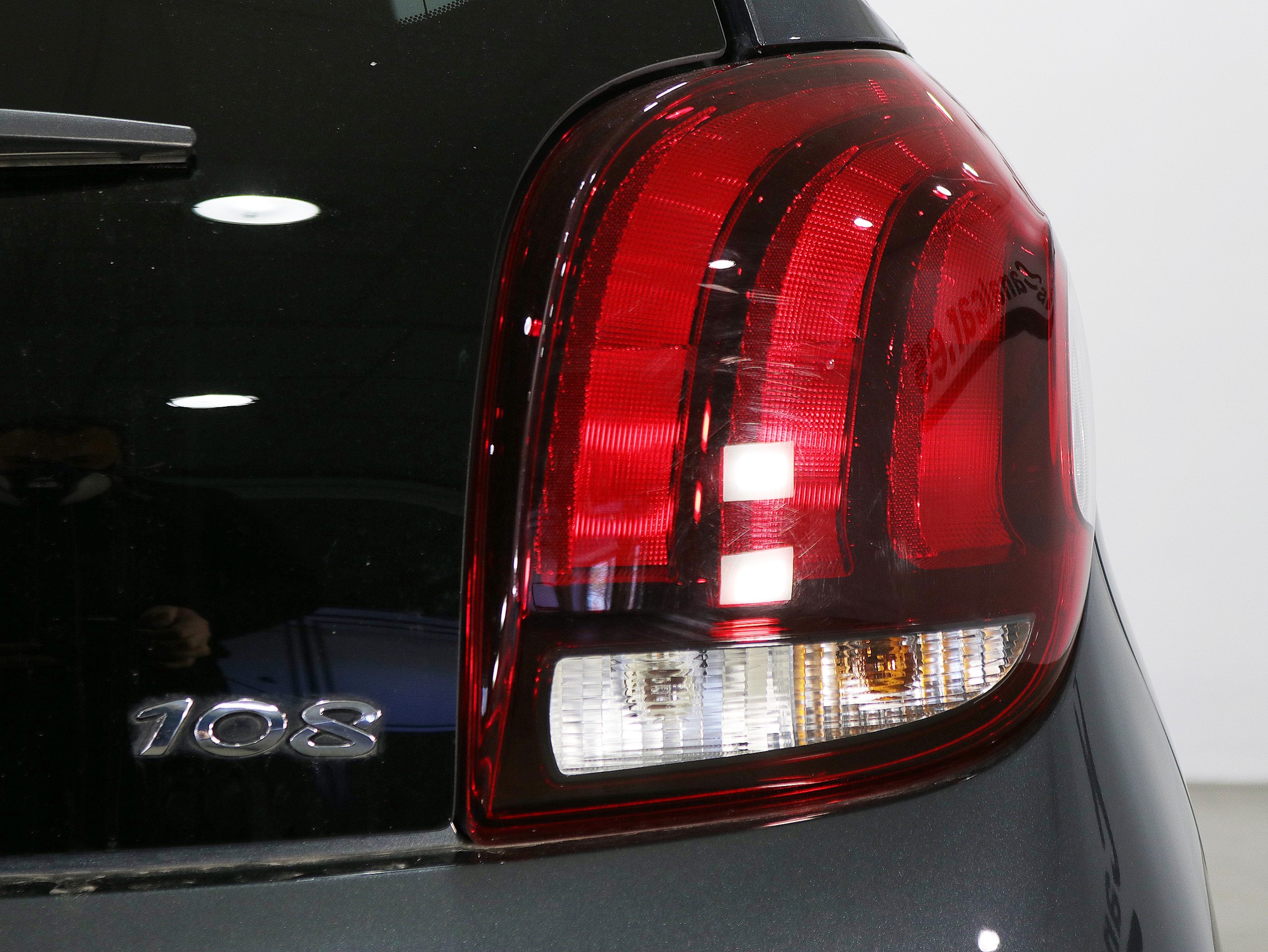 Foto Peugeot 108 12