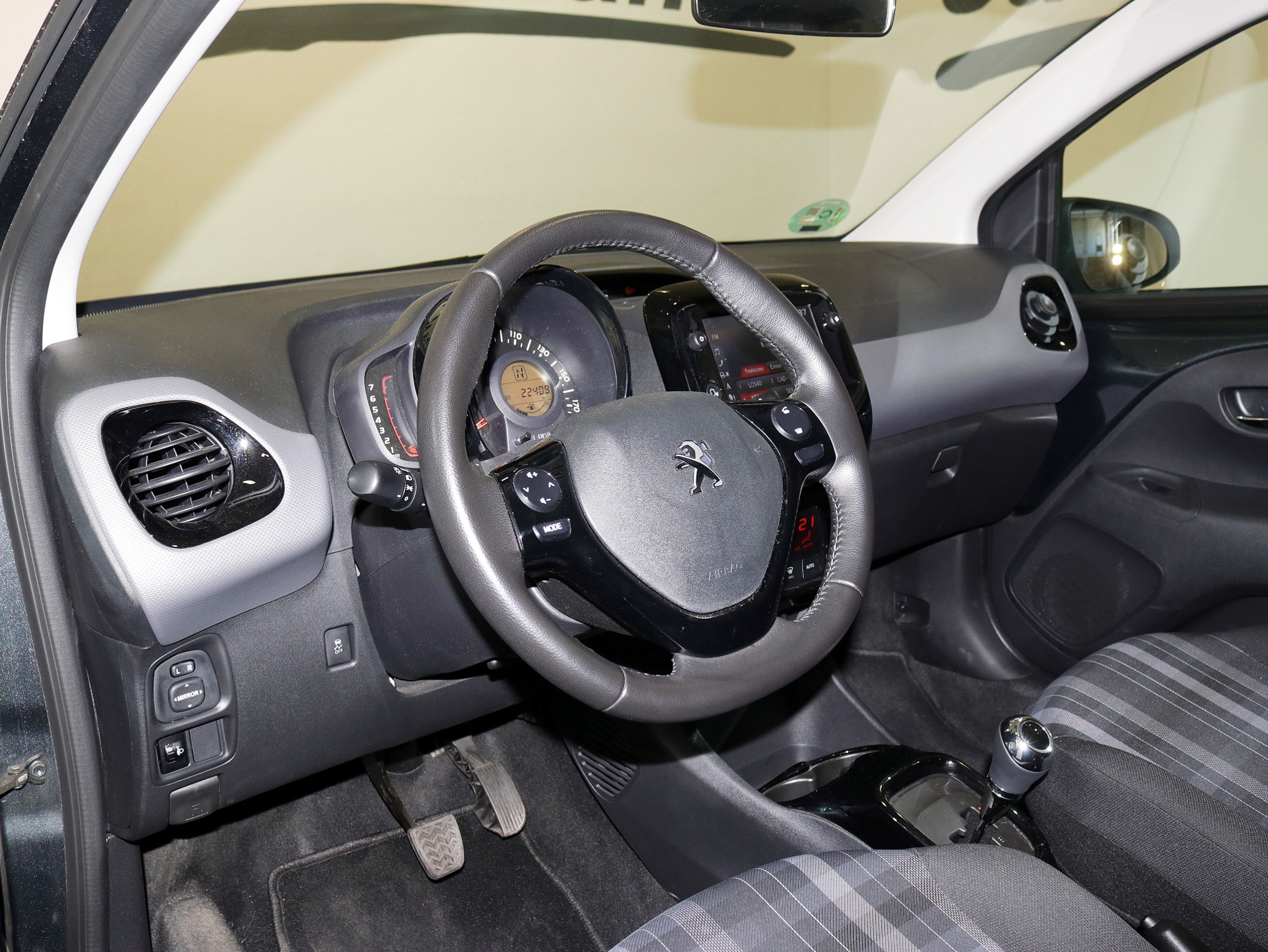 Foto Peugeot 108 26