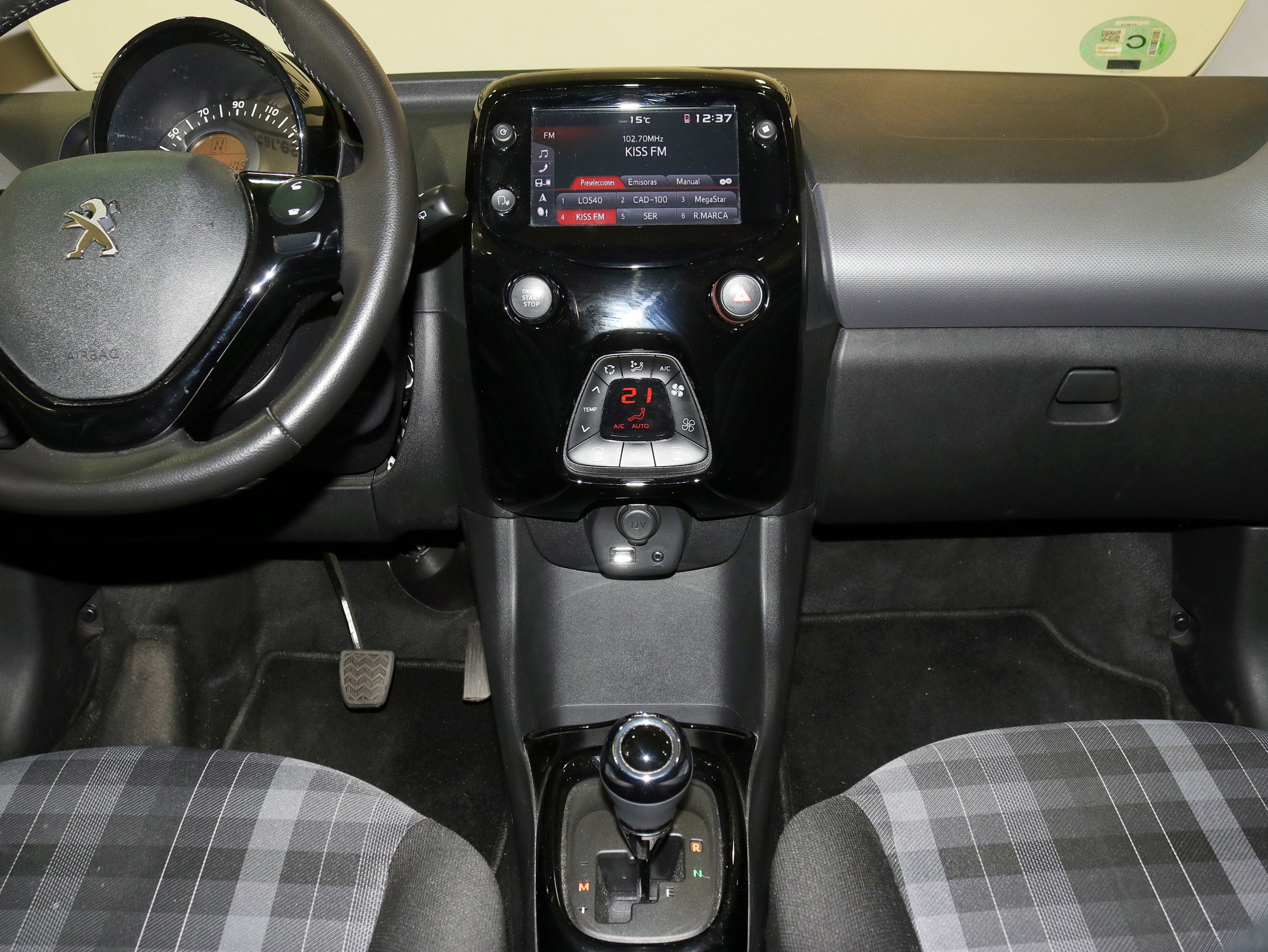 Foto Peugeot 108 29