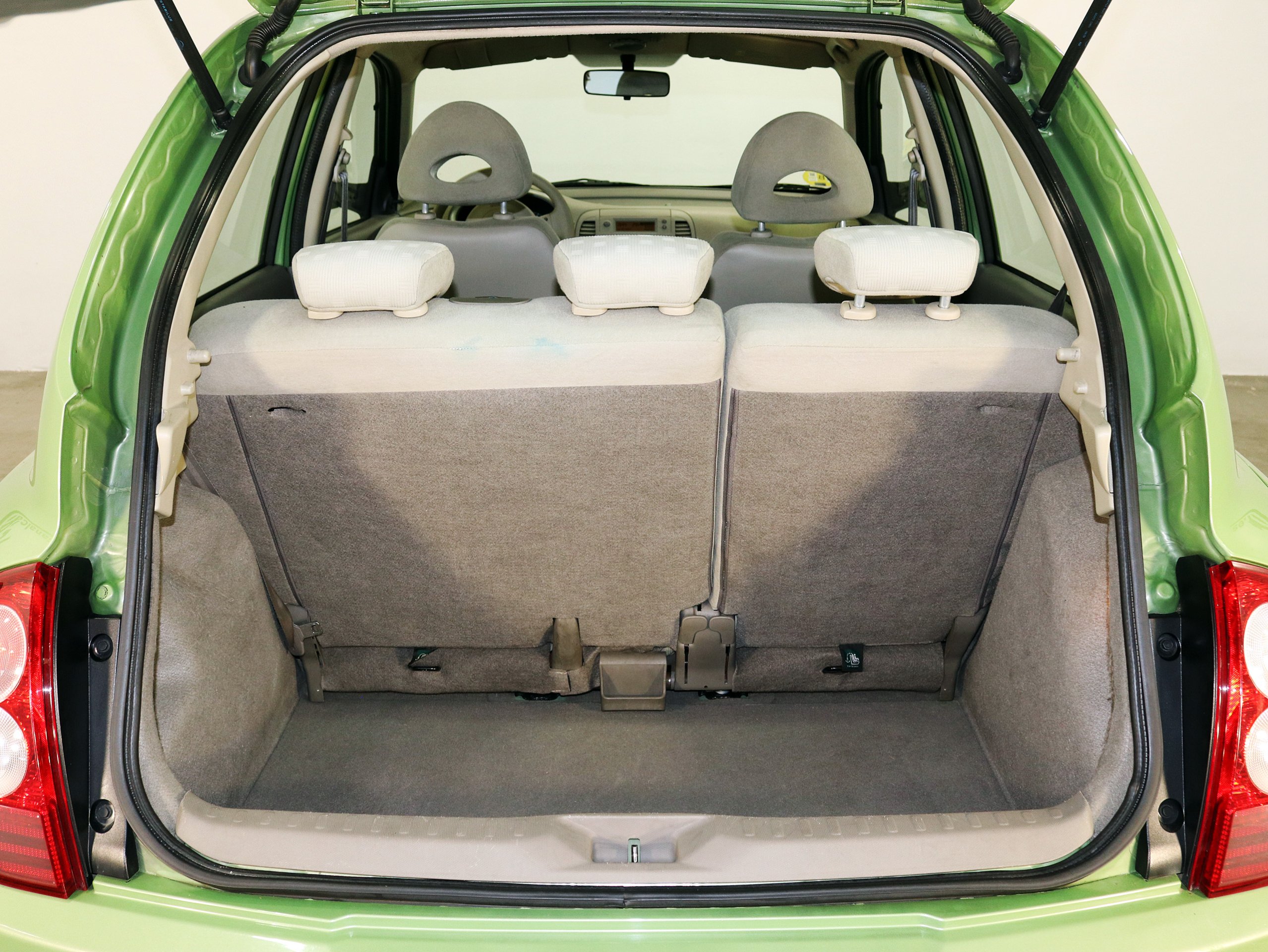 Foto Nissan Micra 10