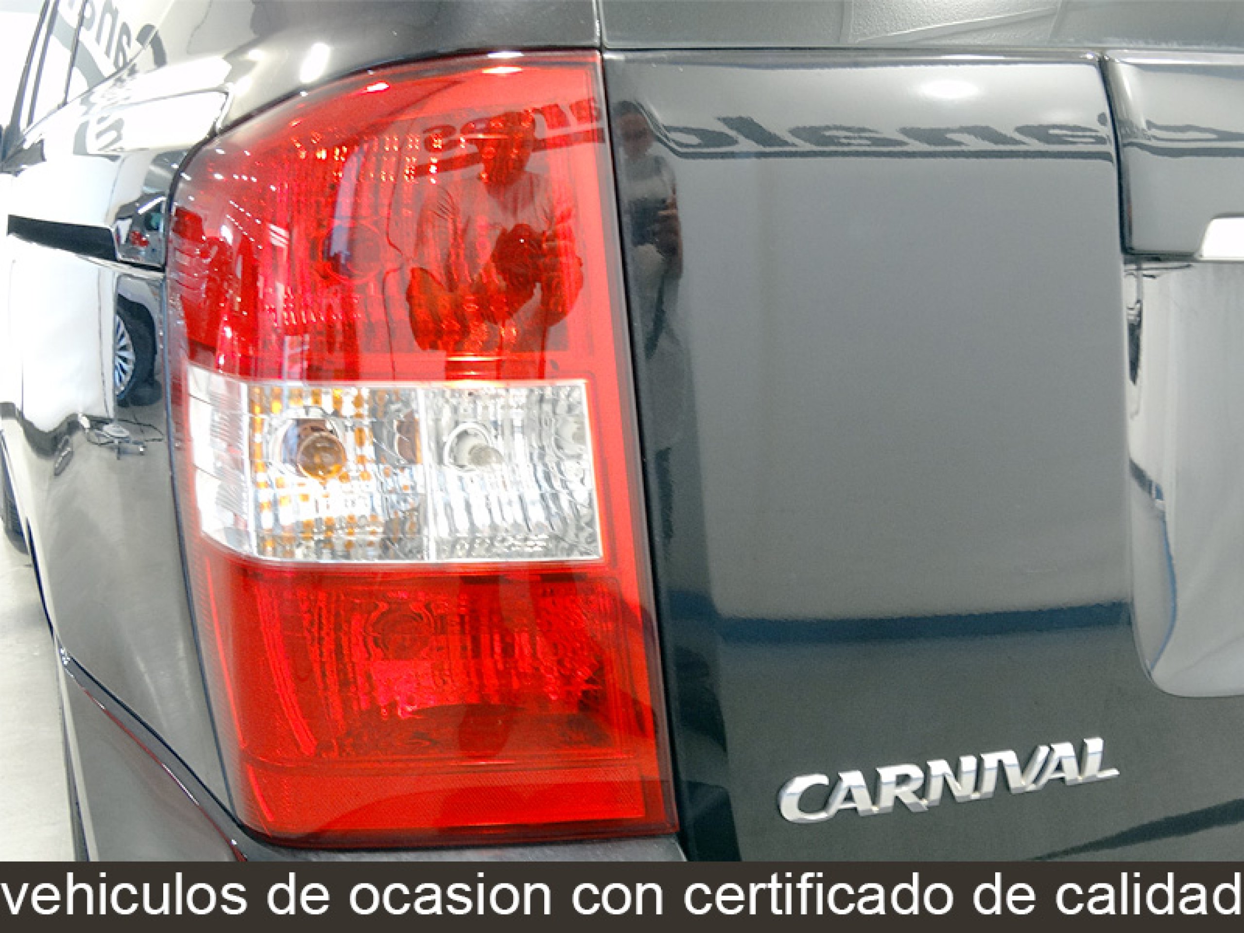 Foto Kia Carnival 16