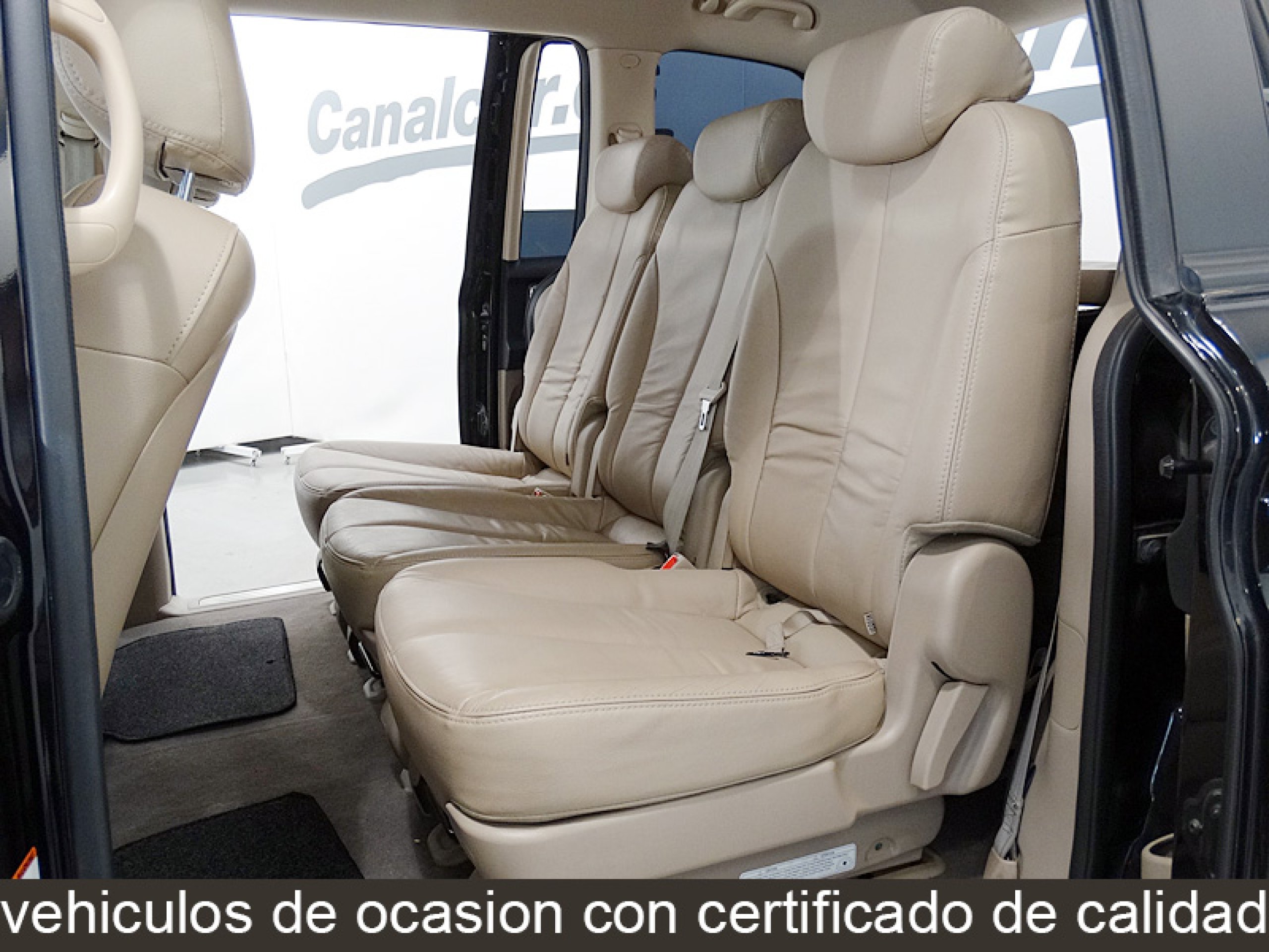 Foto Kia Carnival 21