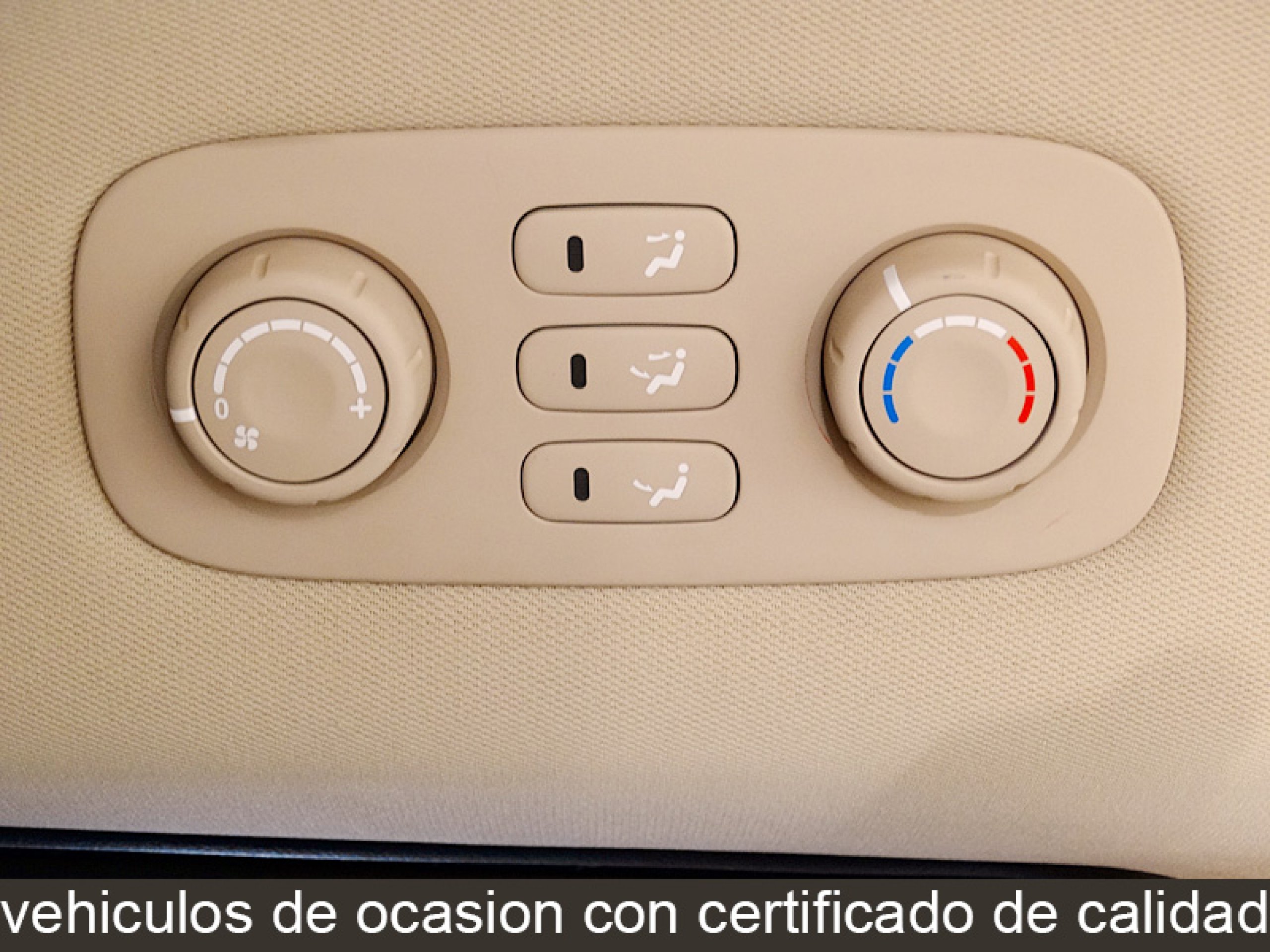 Foto Kia Carnival 30