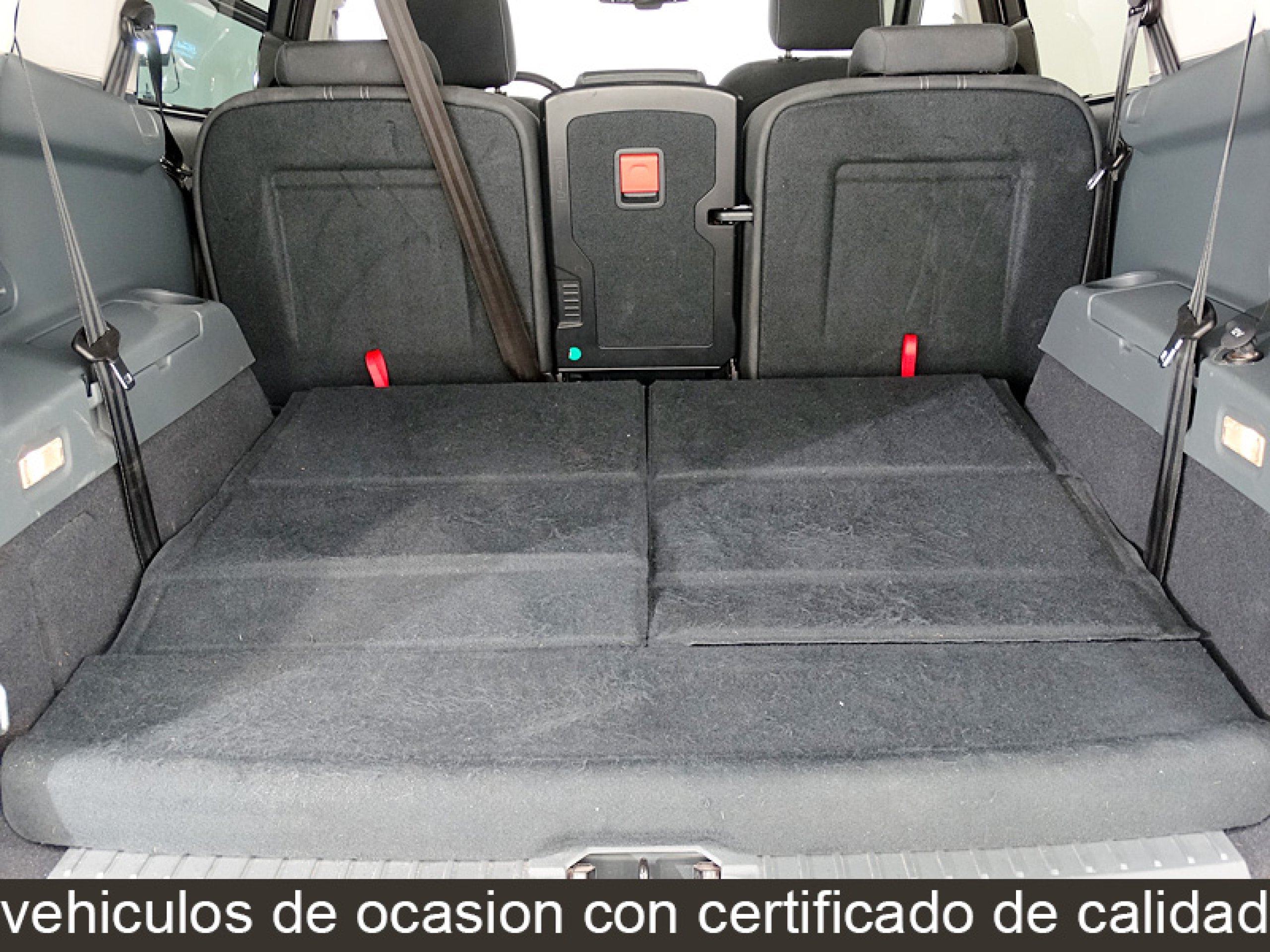 Foto Ford Grand C-Max 17