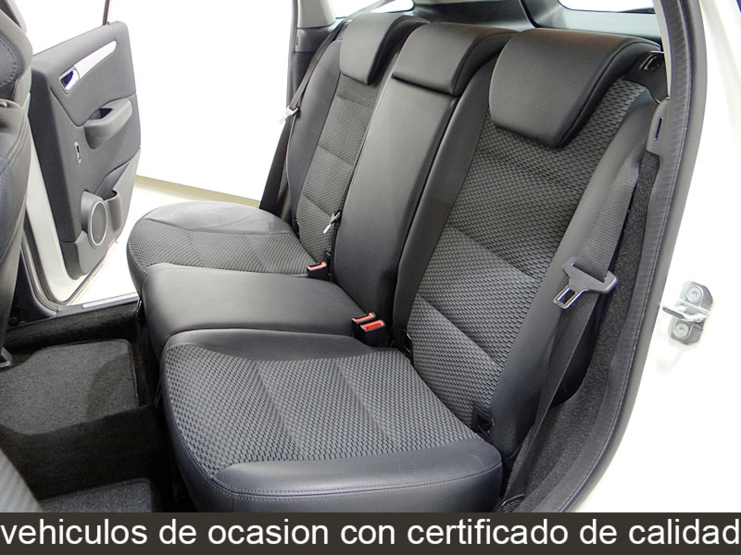 Foto Mercedes-Benz B 160 22