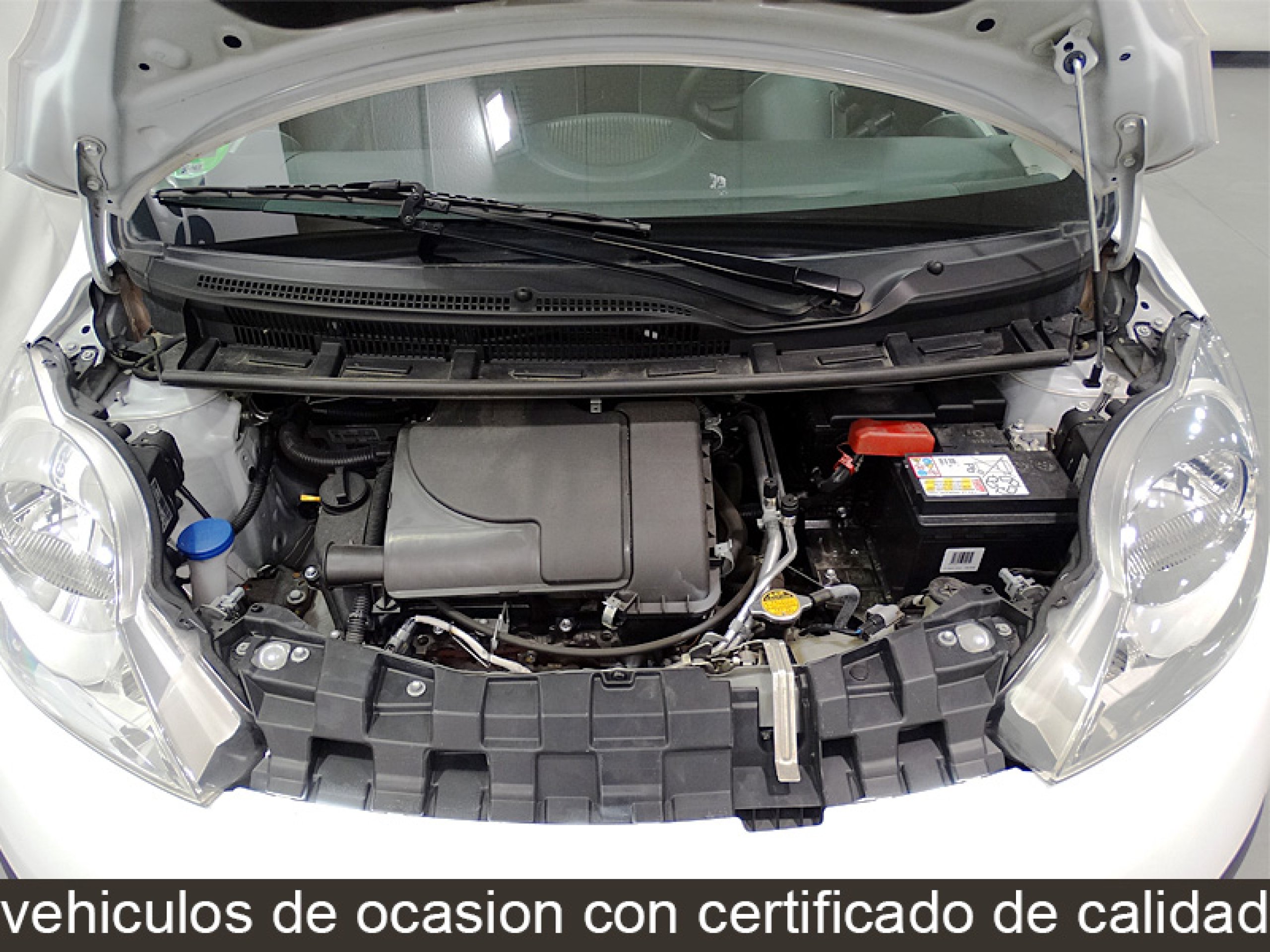 Foto Peugeot 107 13