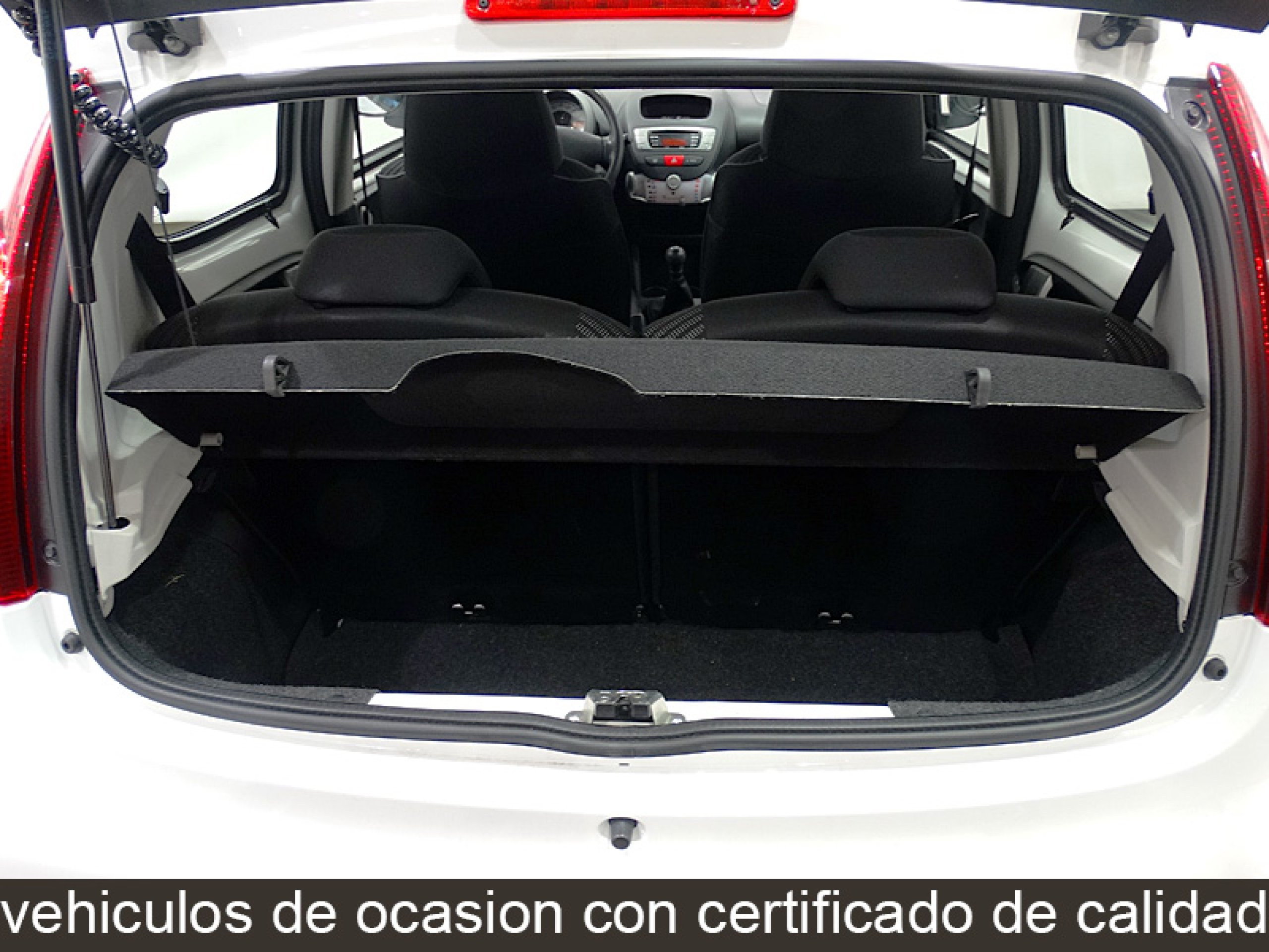 Foto Peugeot 107 14
