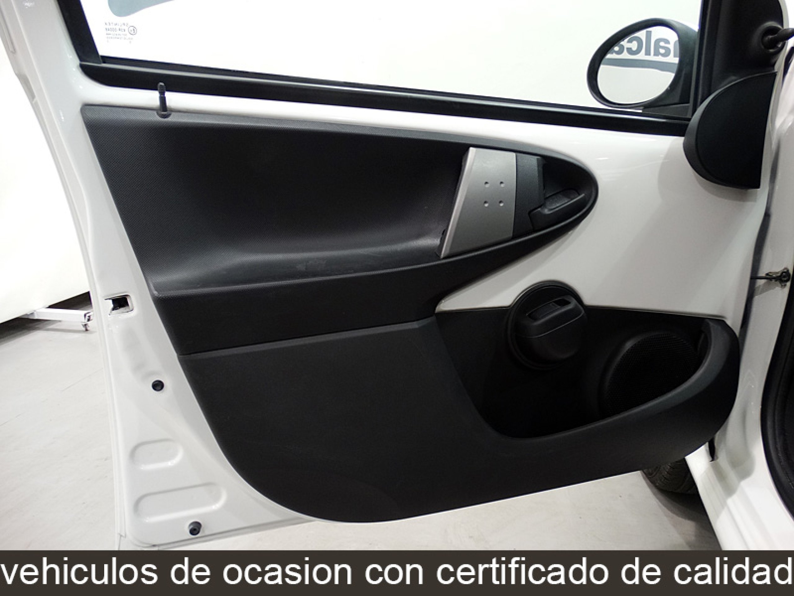 Foto Peugeot 107 19