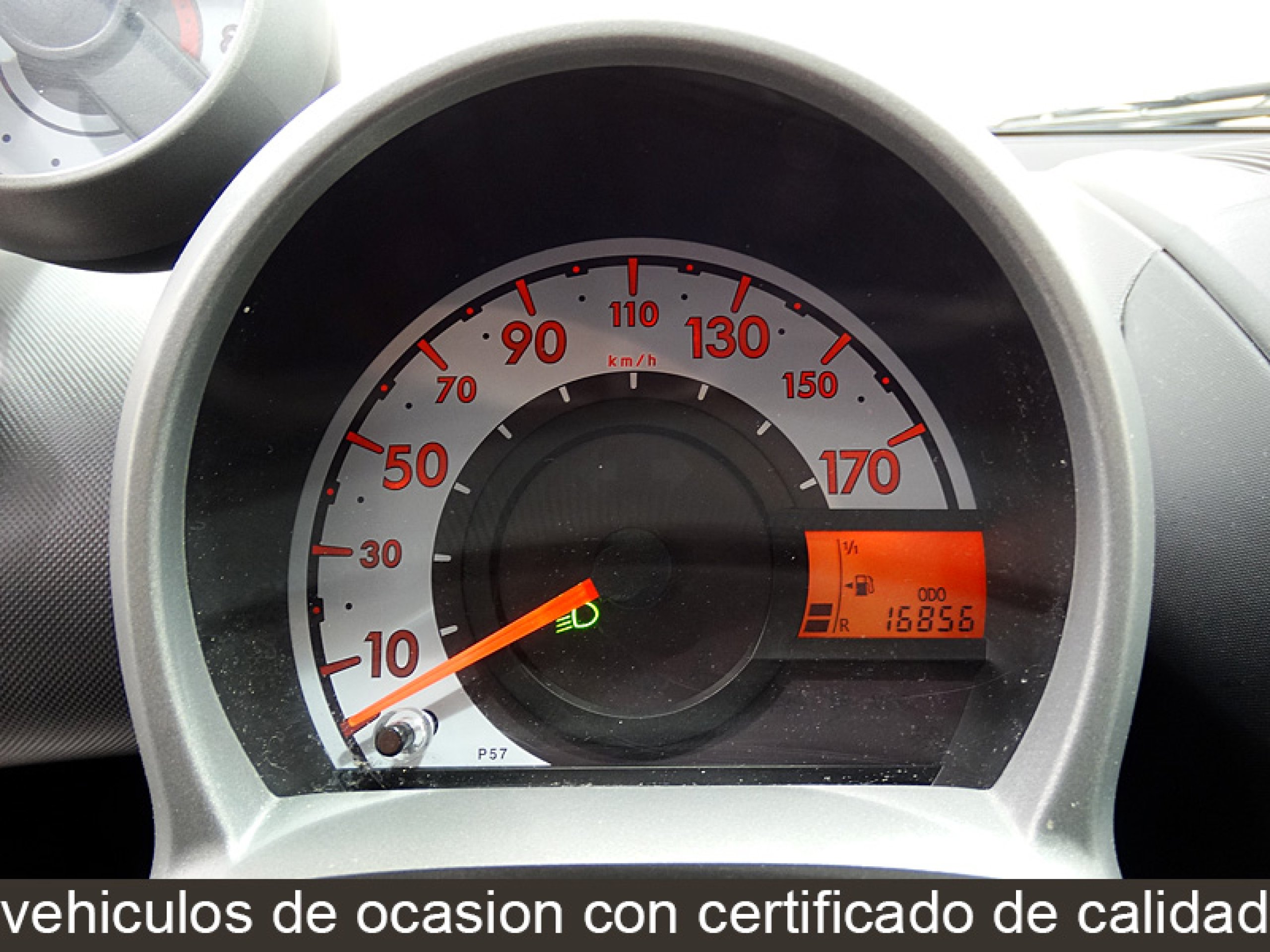 Foto Peugeot 107 30