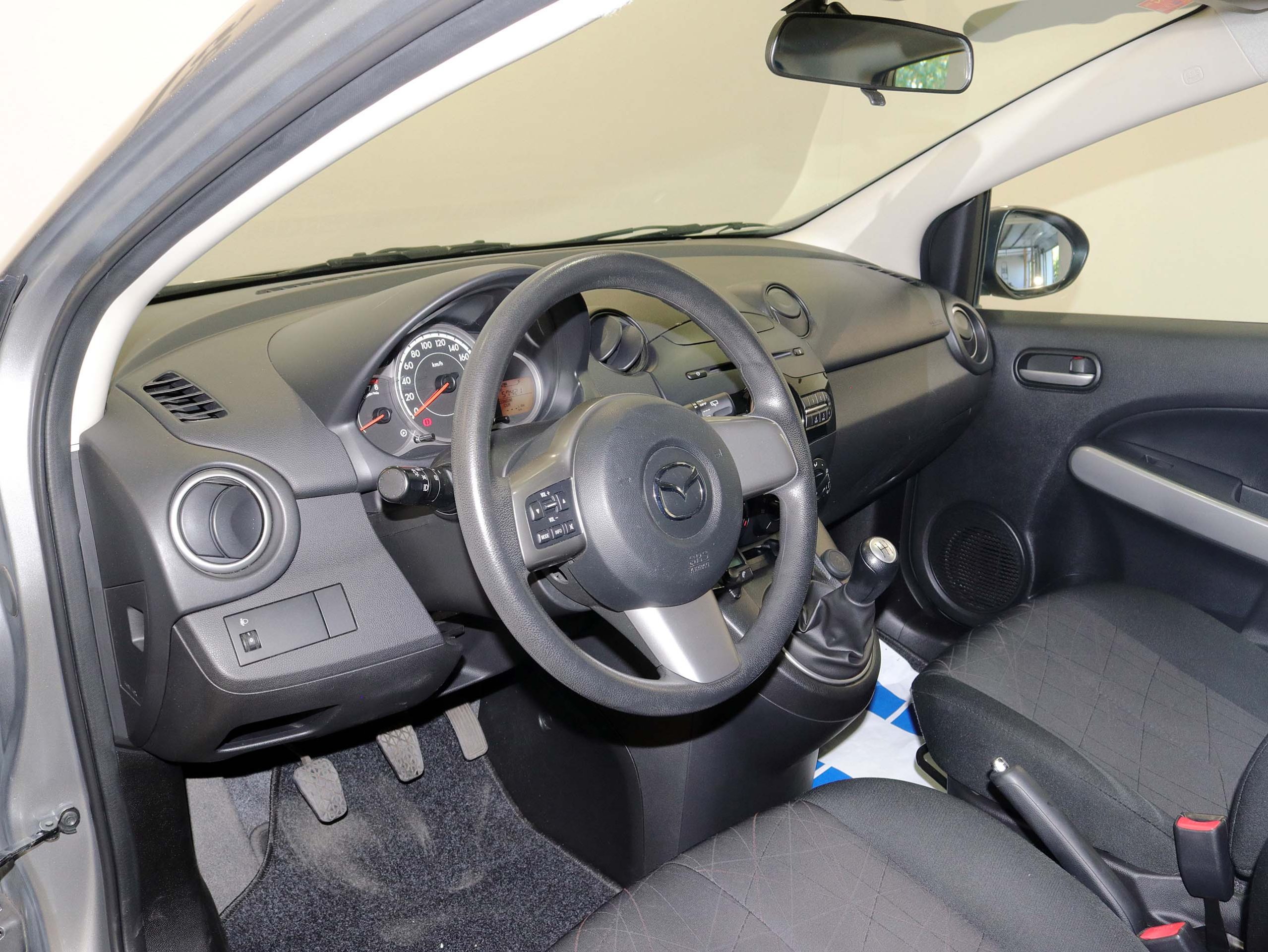 Foto Mazda 2 19