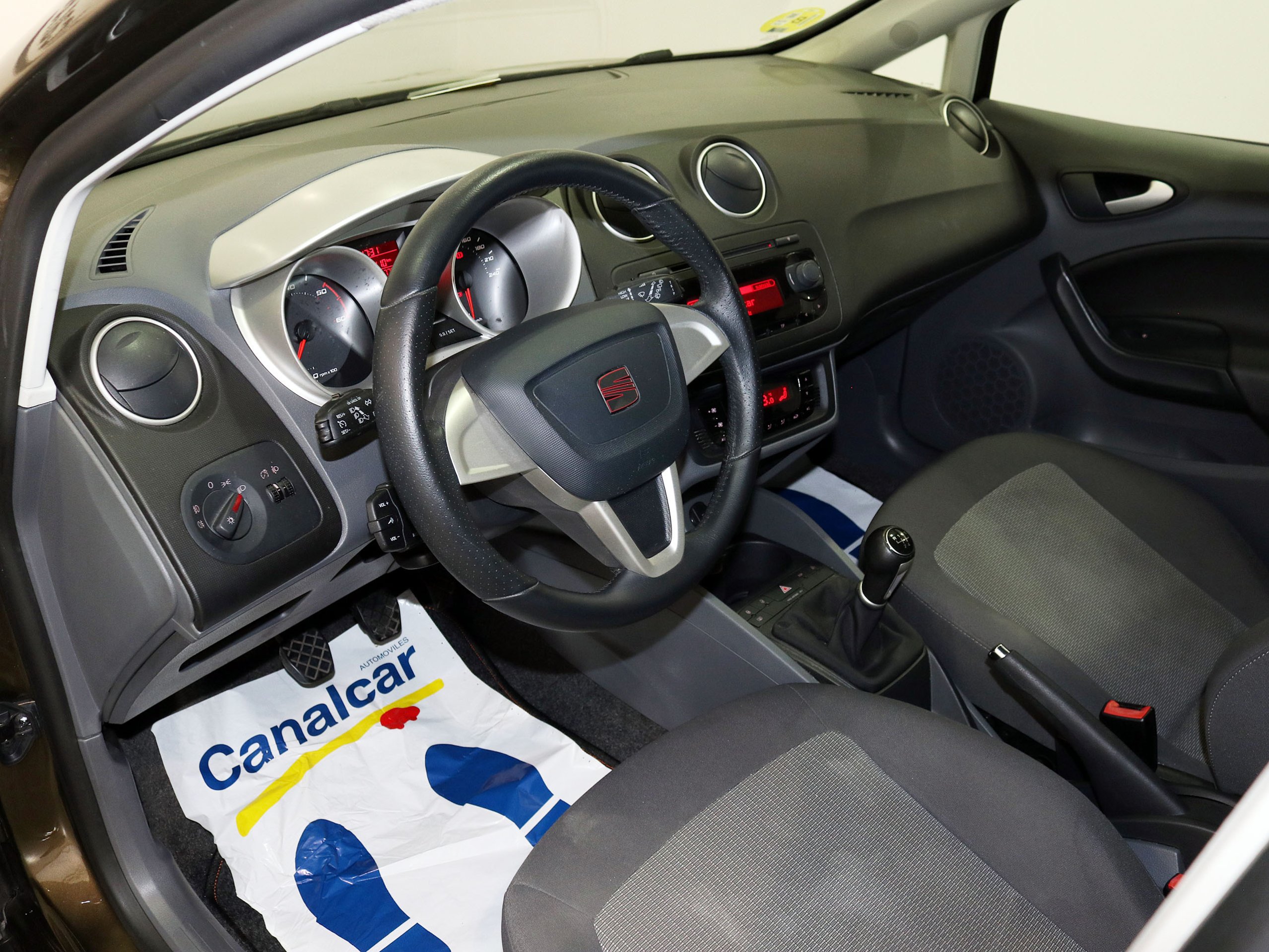 Foto Seat Ibiza 14
