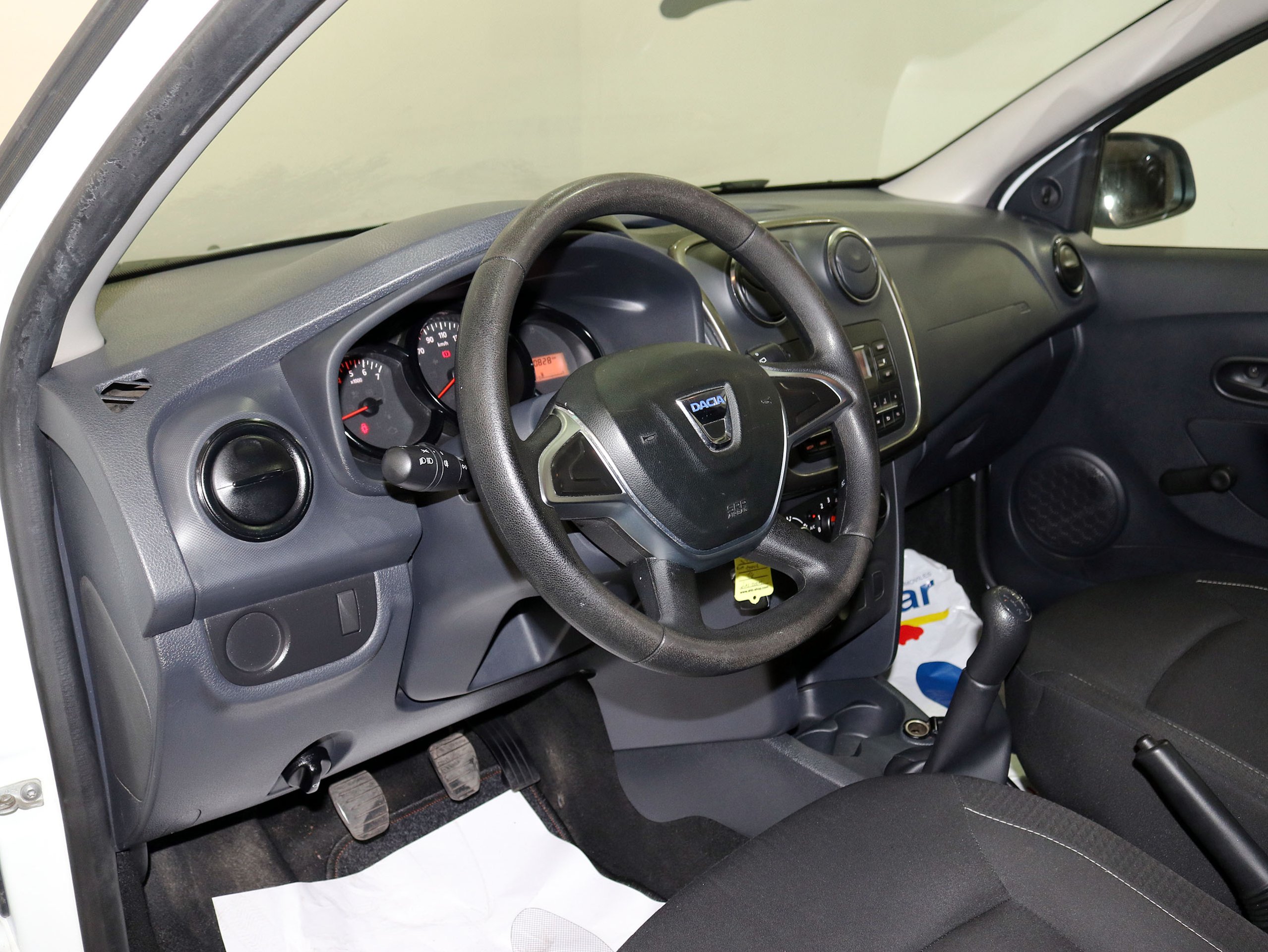 Foto Dacia Sandero 16