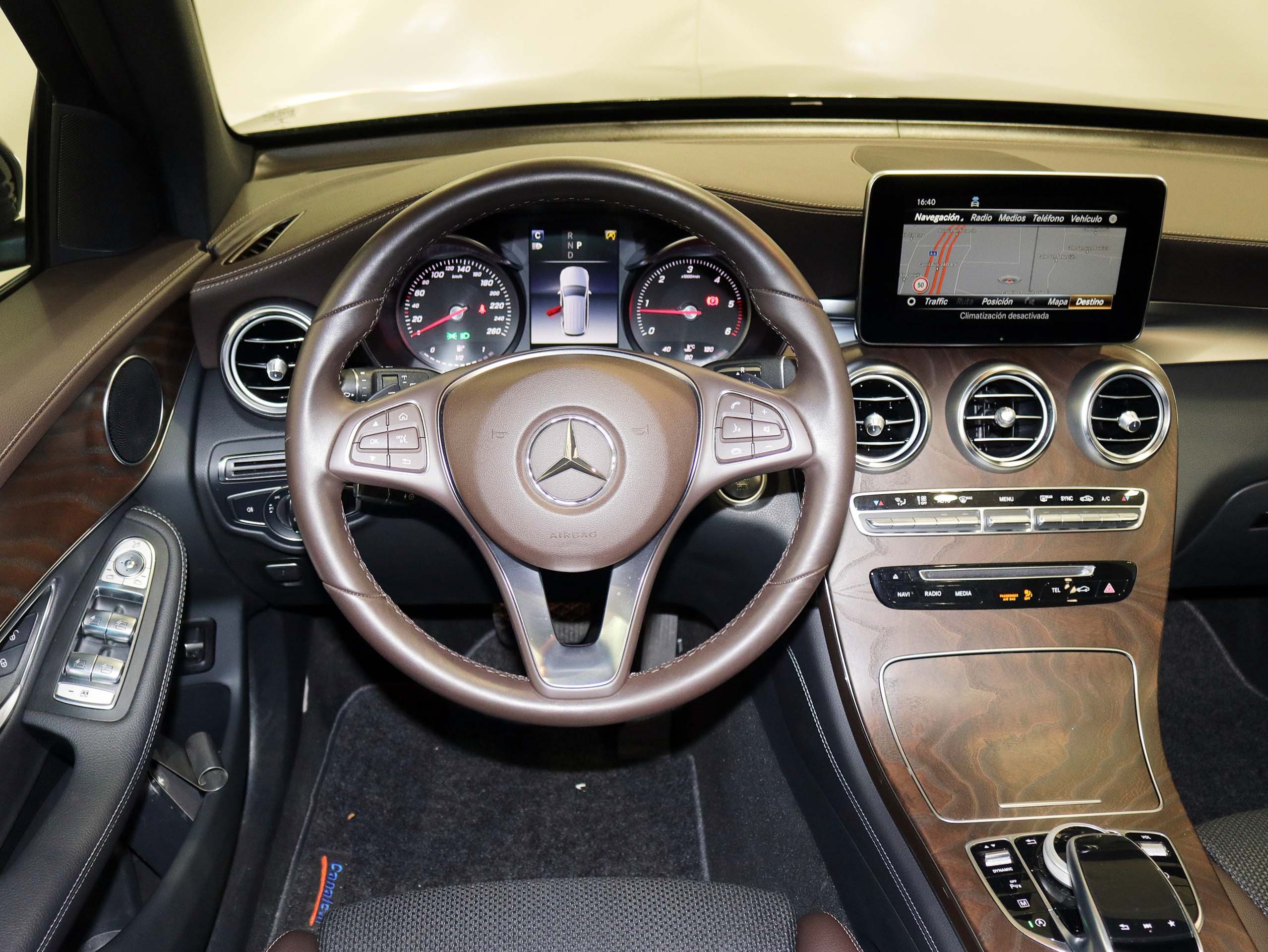 Foto Mercedes-Benz GLC 220 31