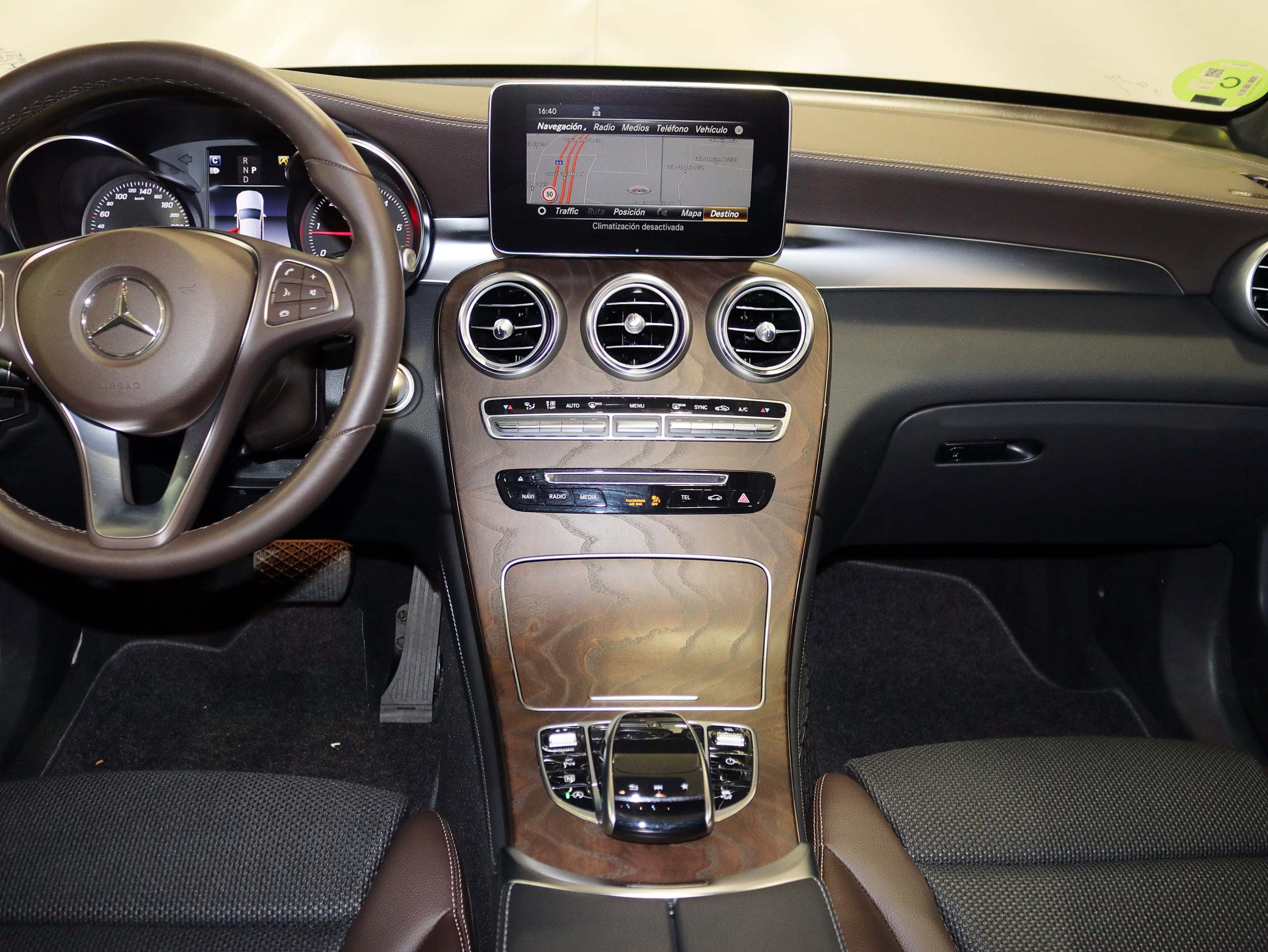 Foto Mercedes-Benz GLC 220 32