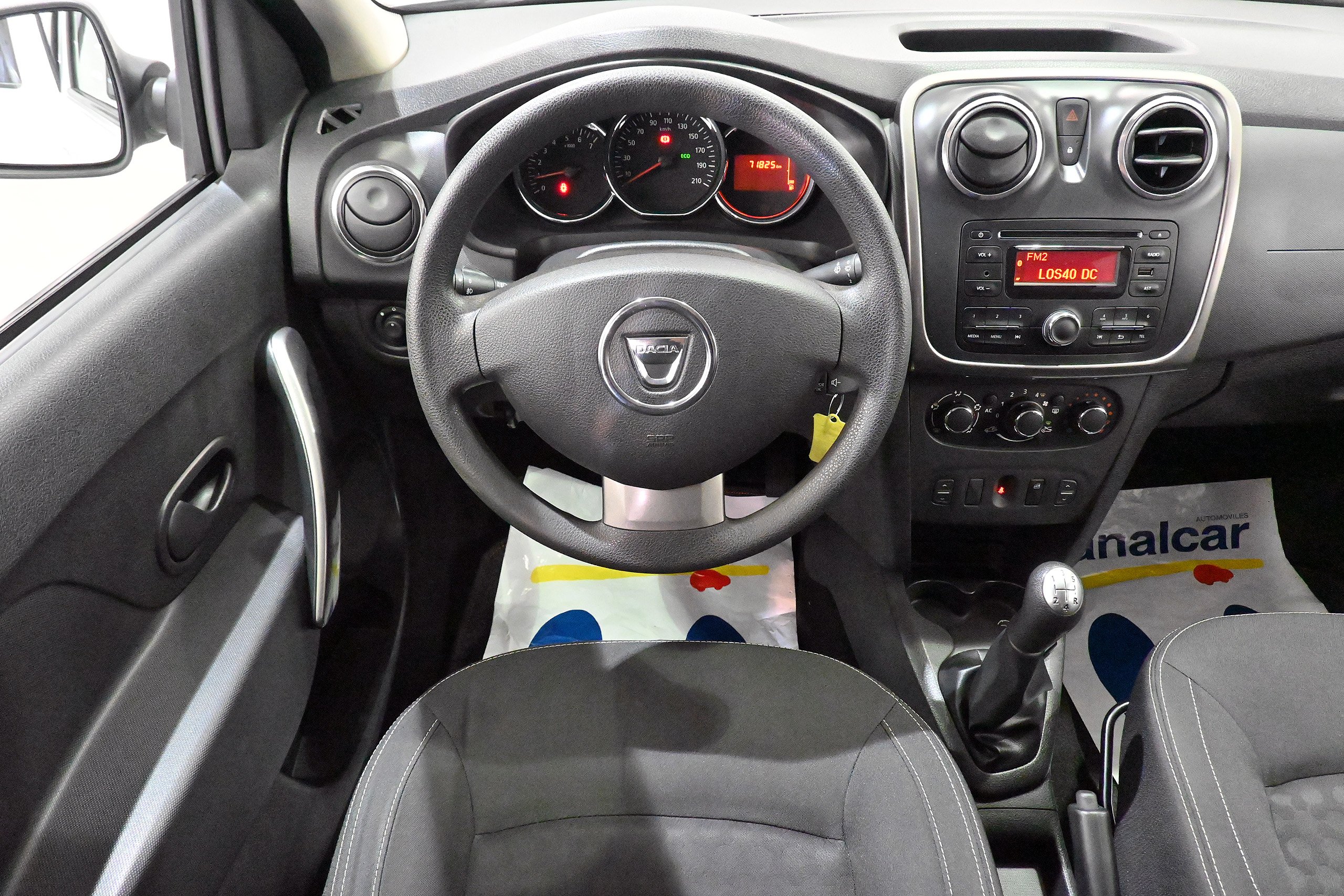 Foto Dacia Sandero 15