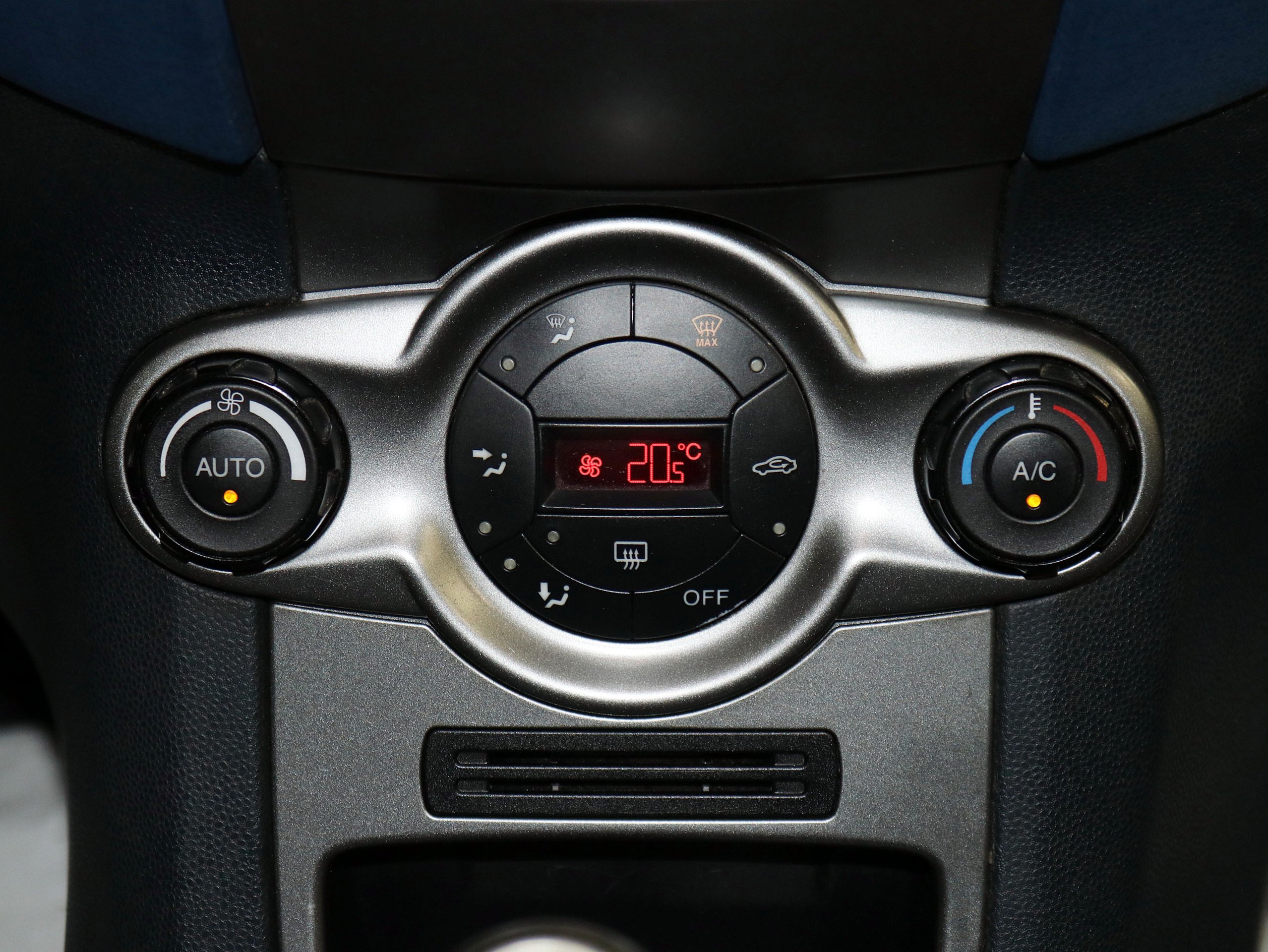 Foto Ford Fiesta 12