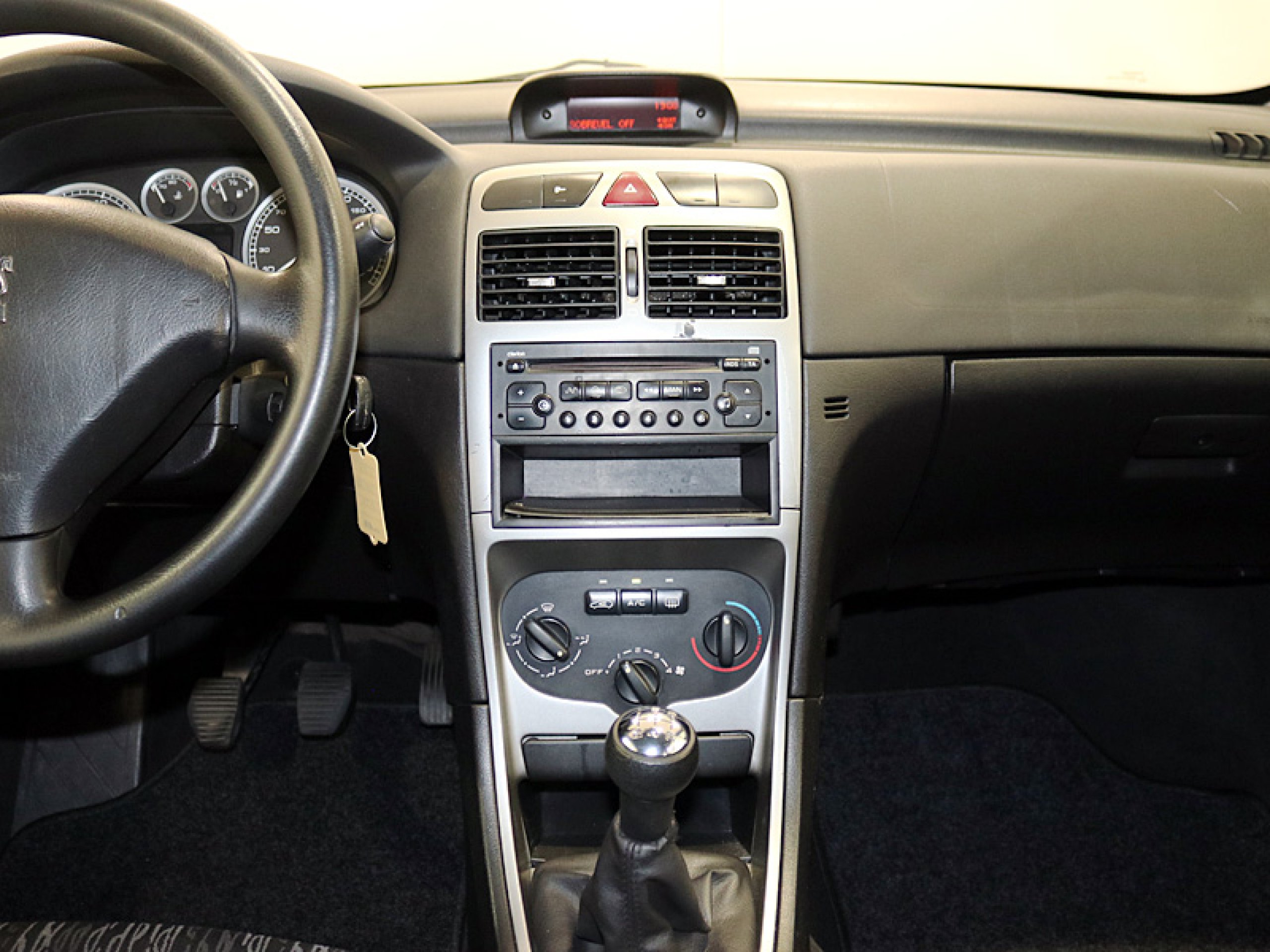 Foto Peugeot 307 16 Foto Peugeot 307 16