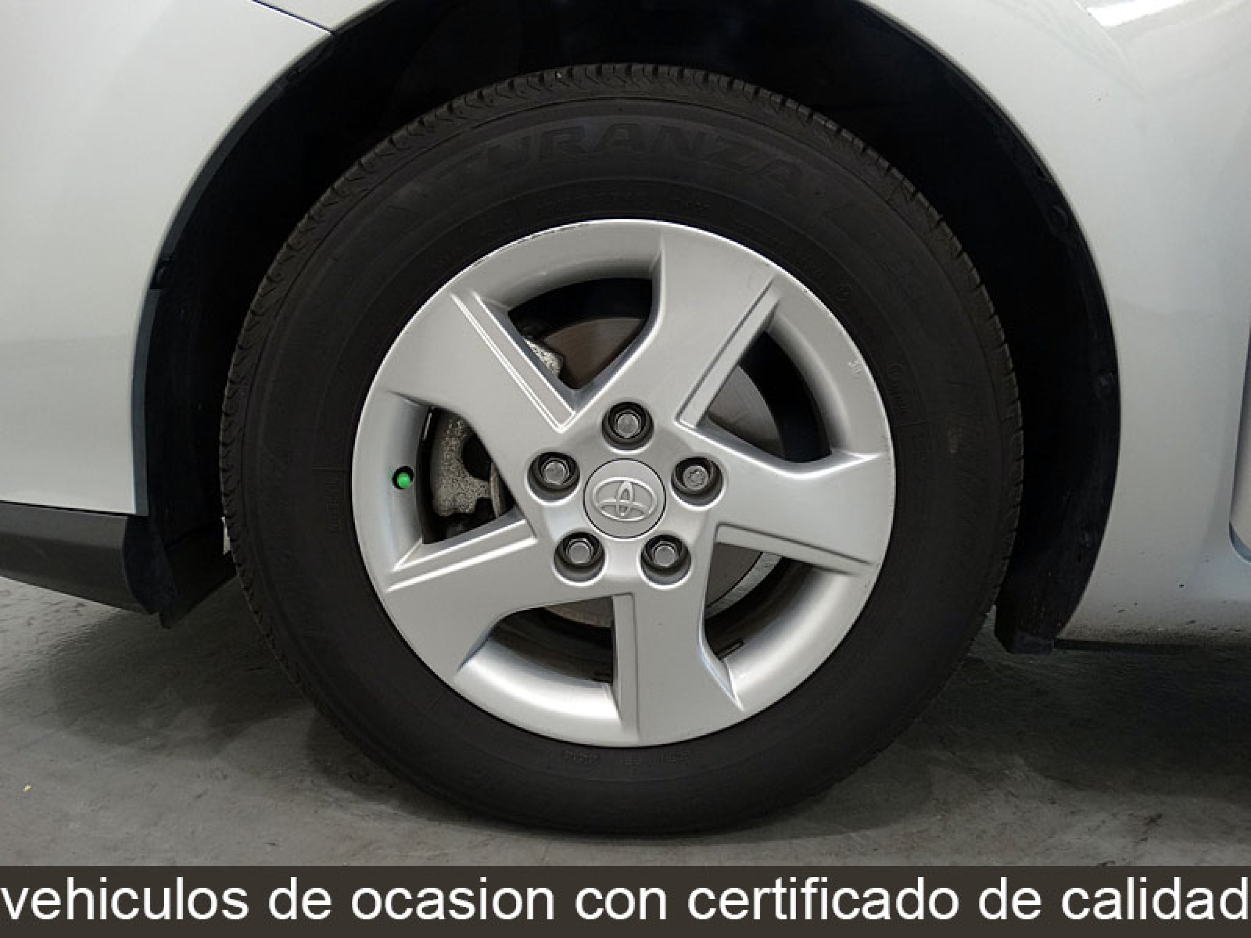 Foto Toyota Auris 15