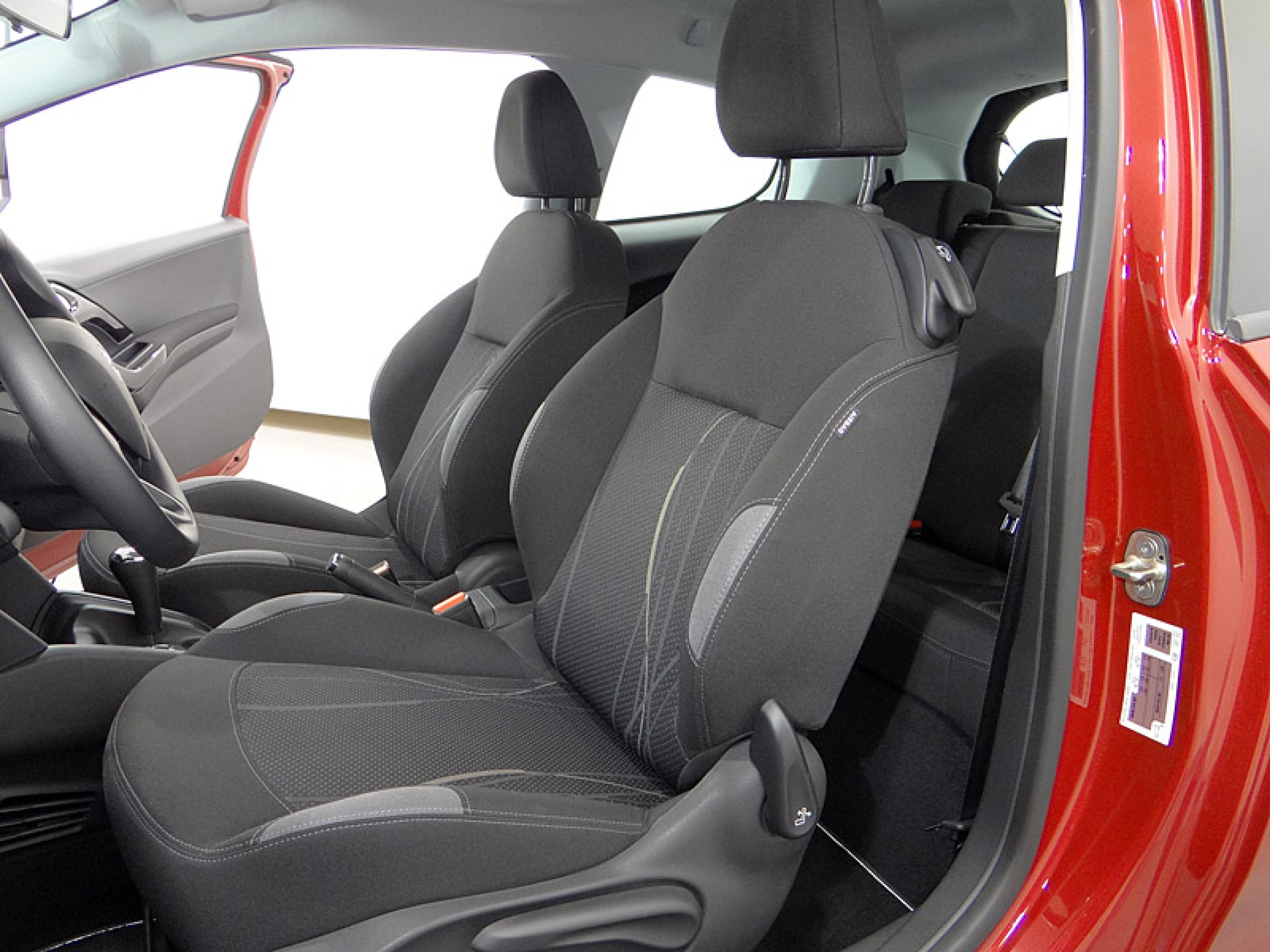 Foto Peugeot 208 22