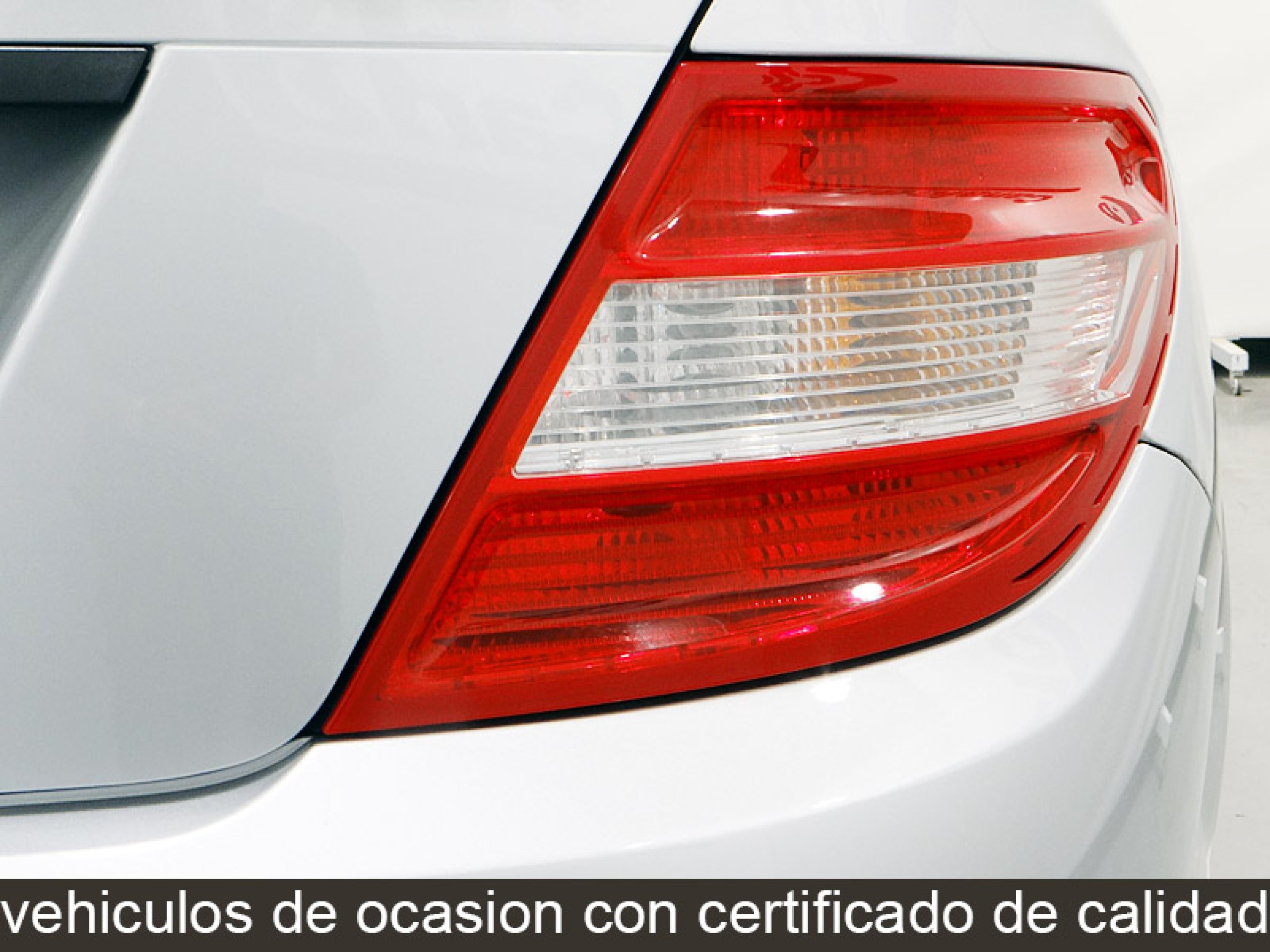 Foto Mercedes-Benz C 200 16