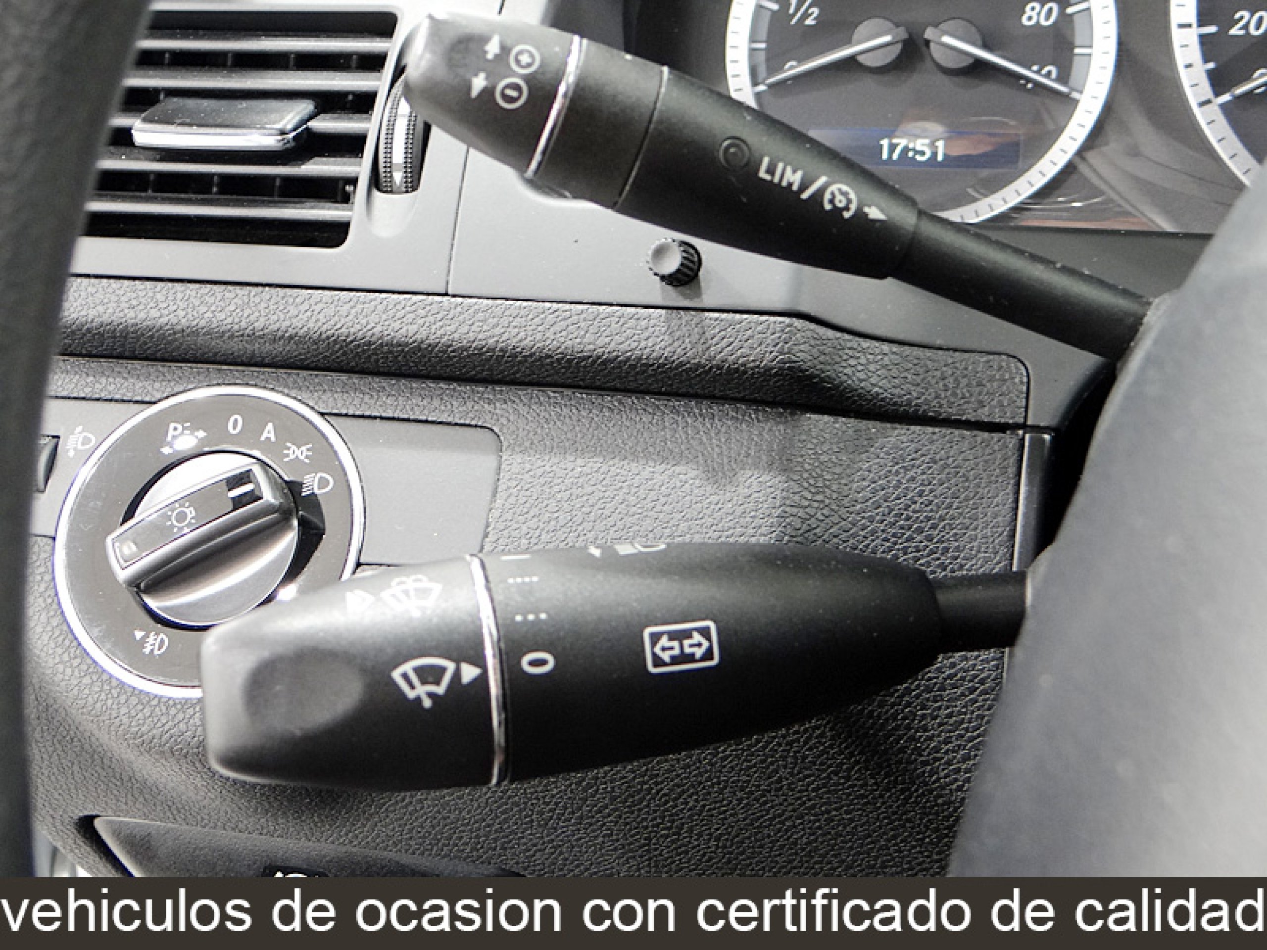 Foto Mercedes-Benz C 200 31