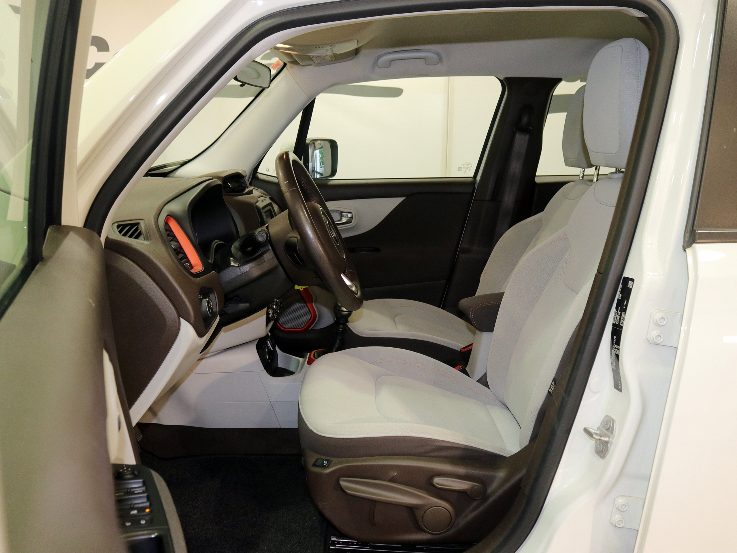 Foto Jeep Renegade 16