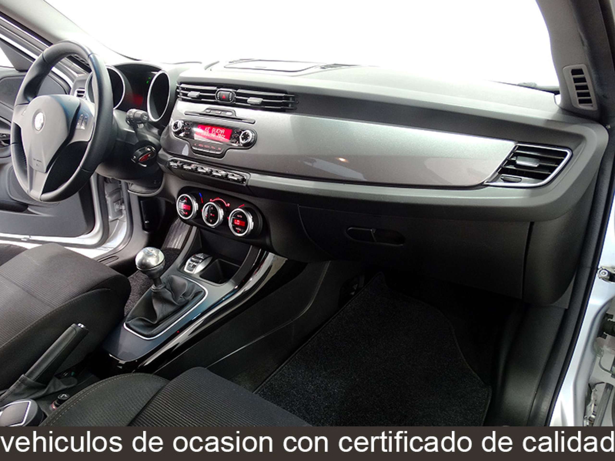 Foto Alfa Romeo Giulietta 24
