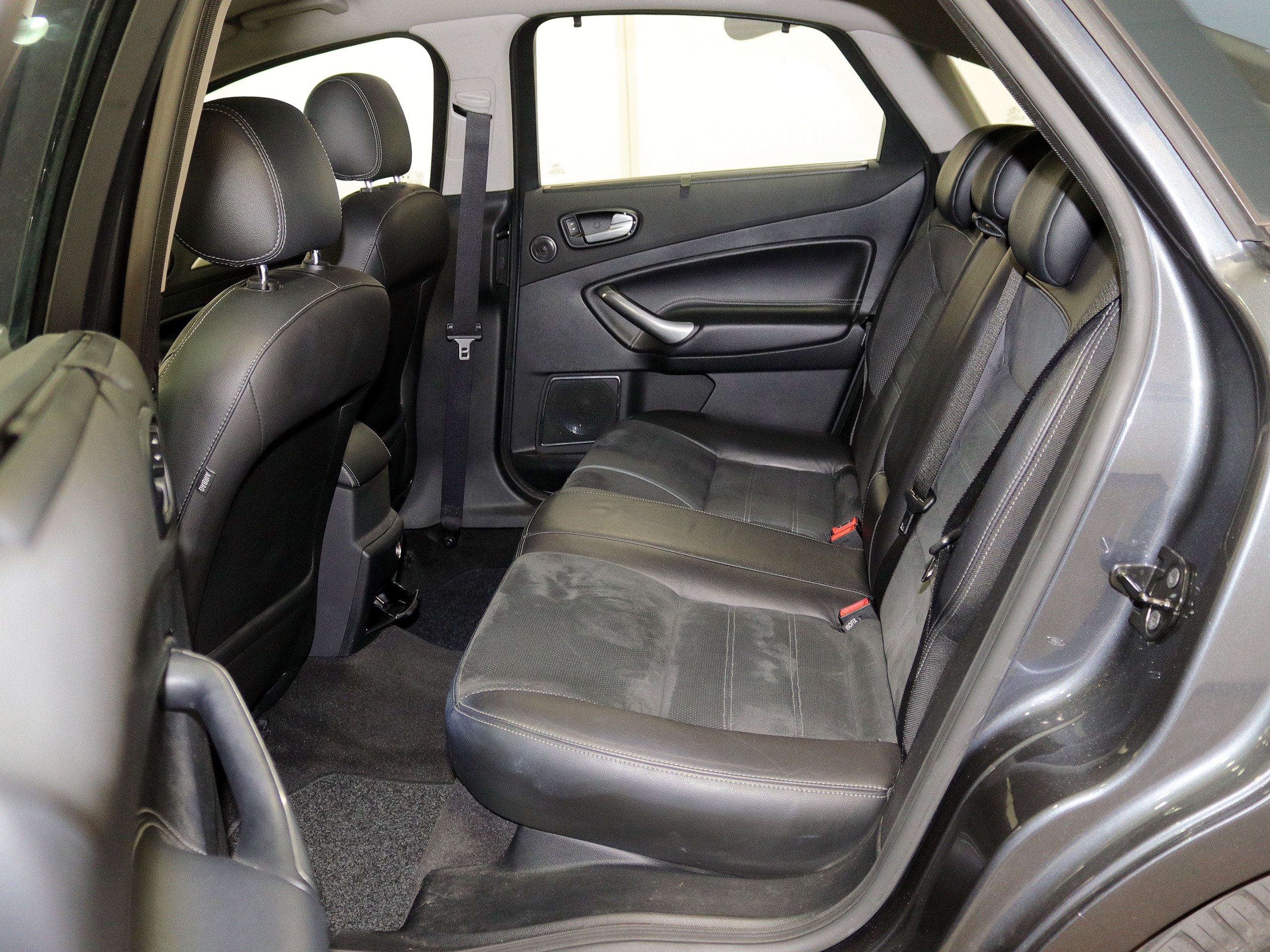 Foto Ford Mondeo 16 Foto Ford Mondeo 16