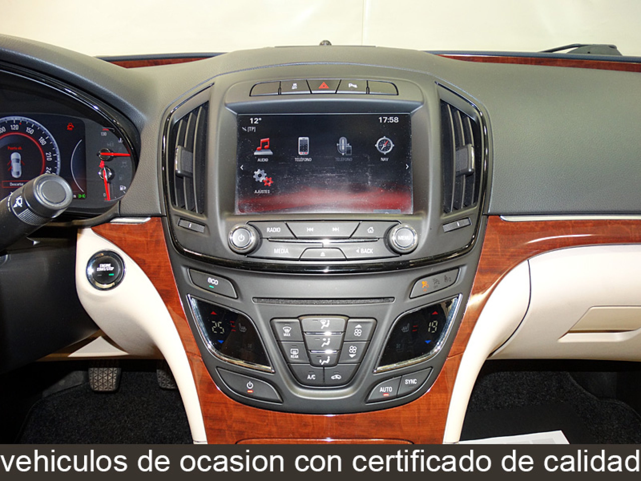 Foto Opel Insignia 25