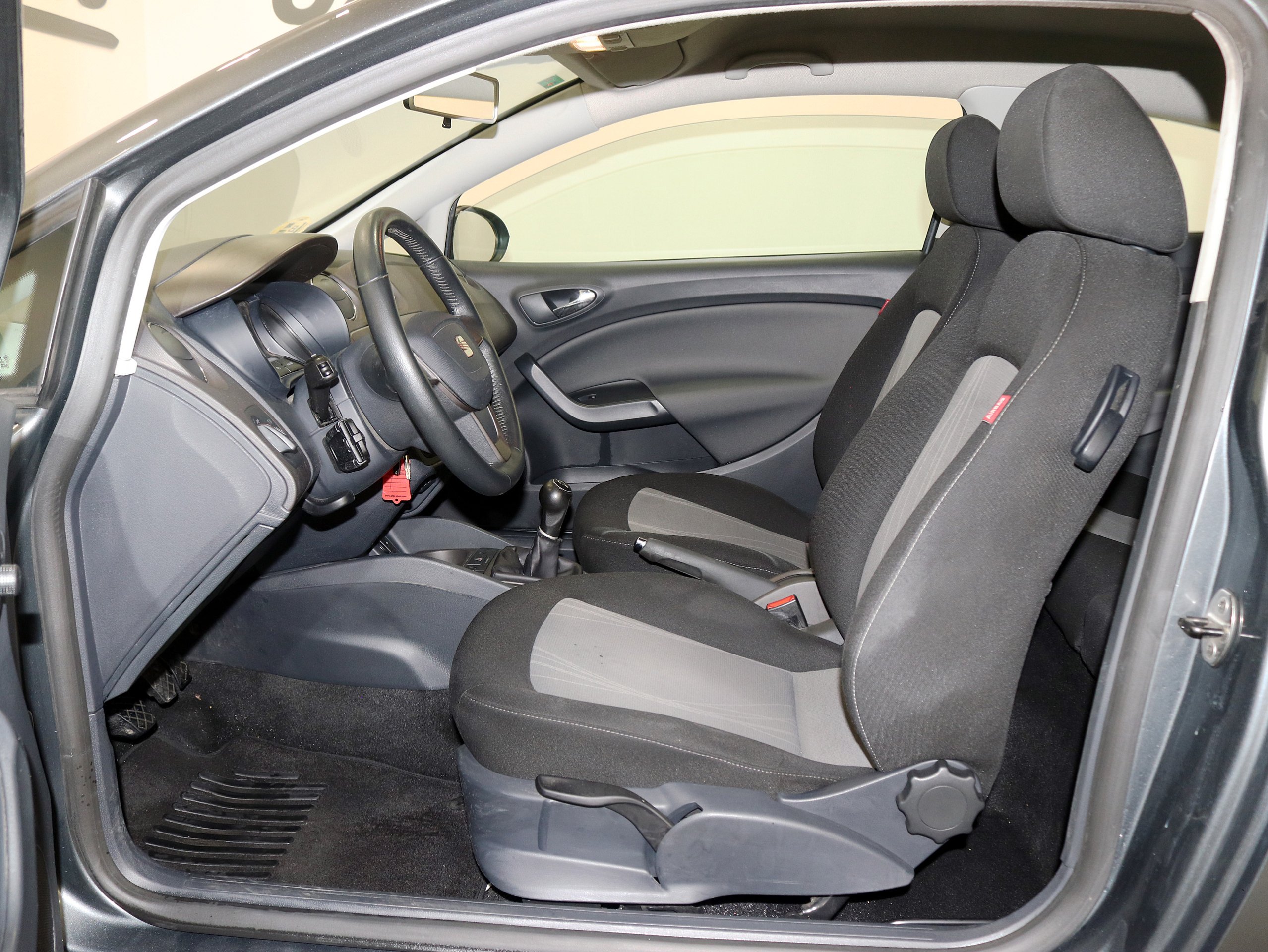 Foto Seat Ibiza 13