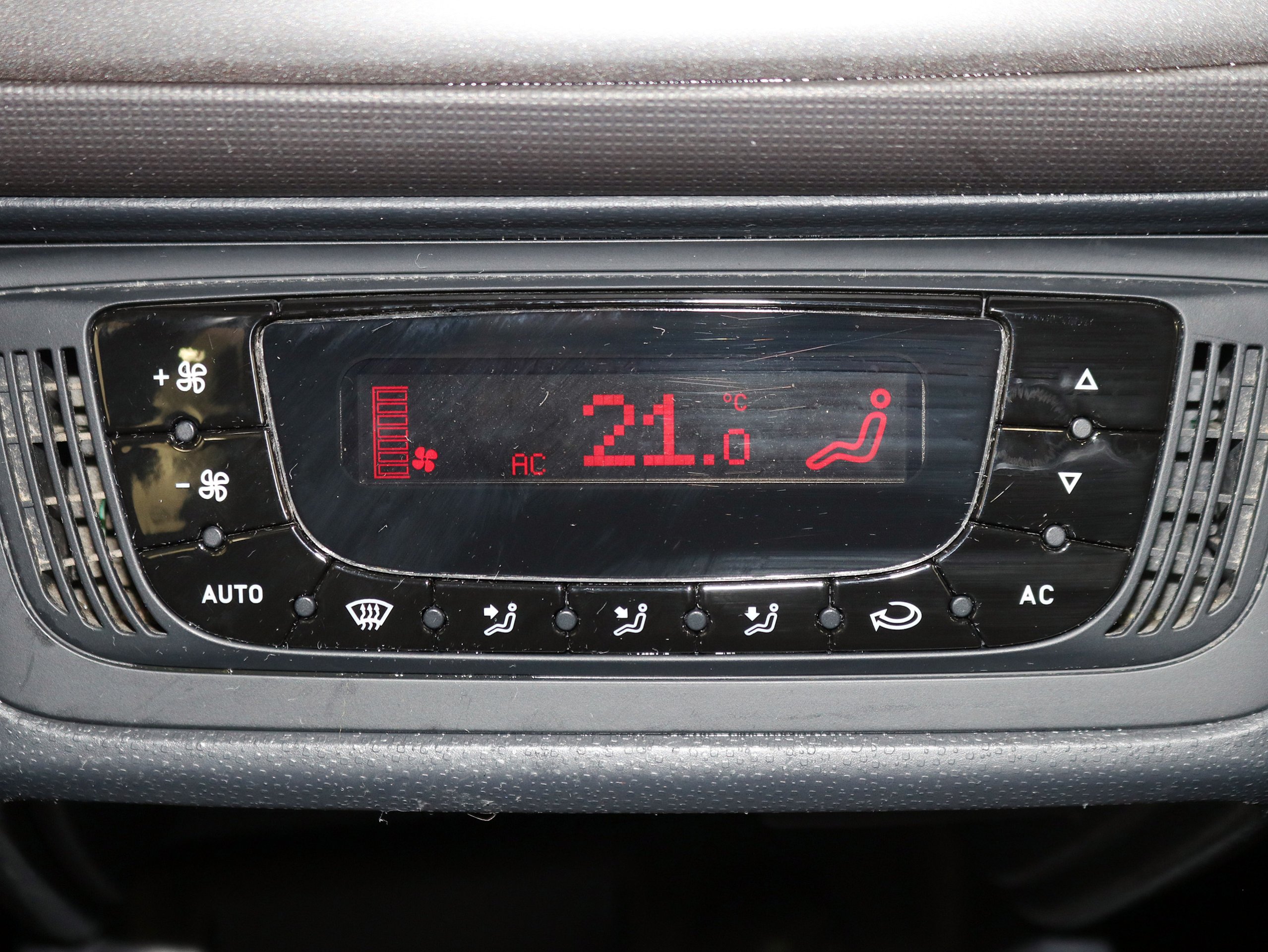 Foto Seat Ibiza 16