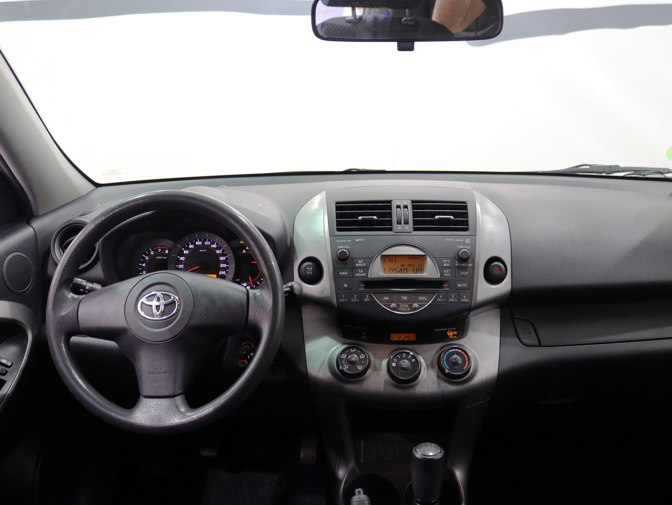 Foto Toyota RAV-4 11