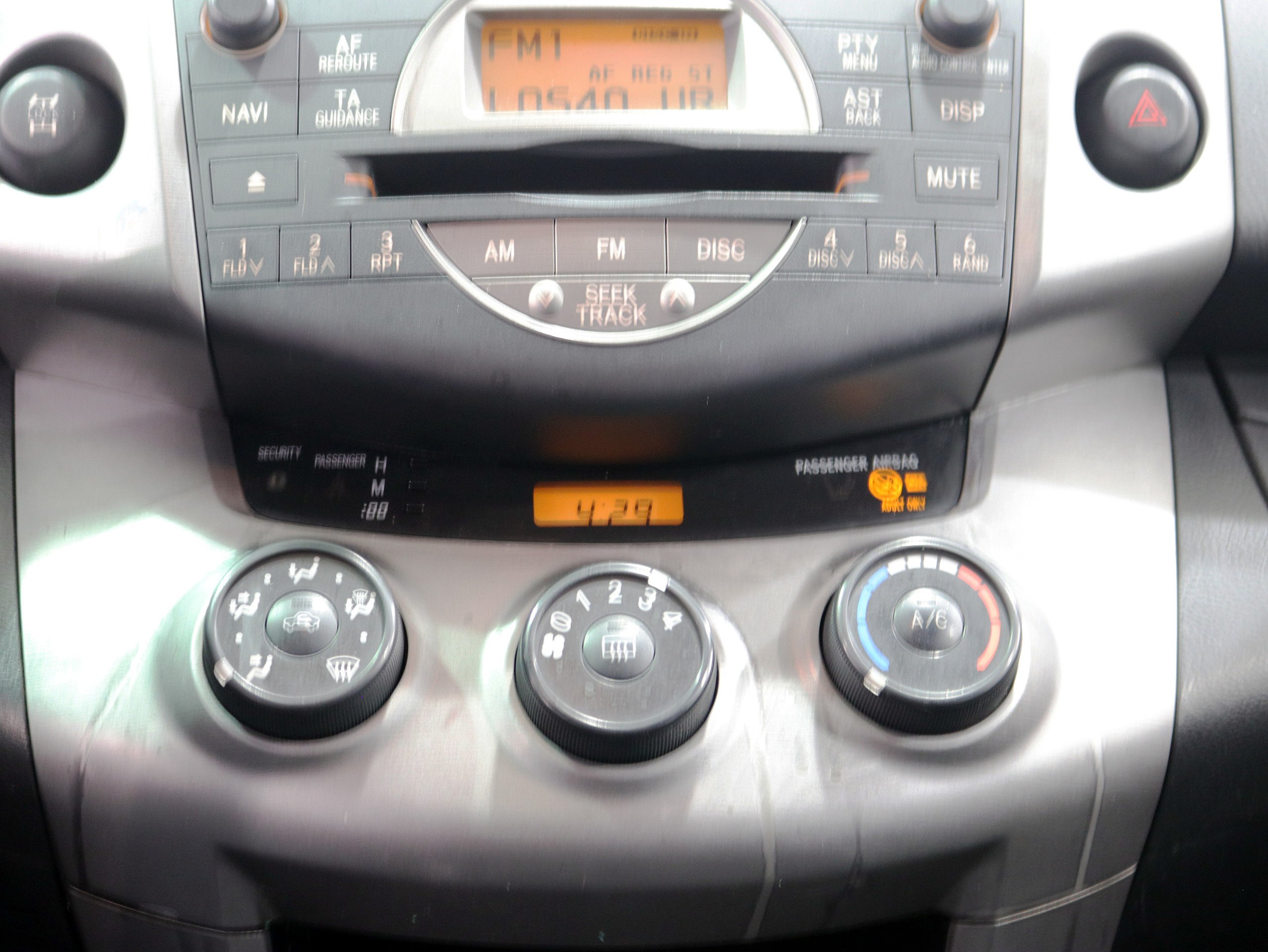 Foto Toyota RAV-4 13