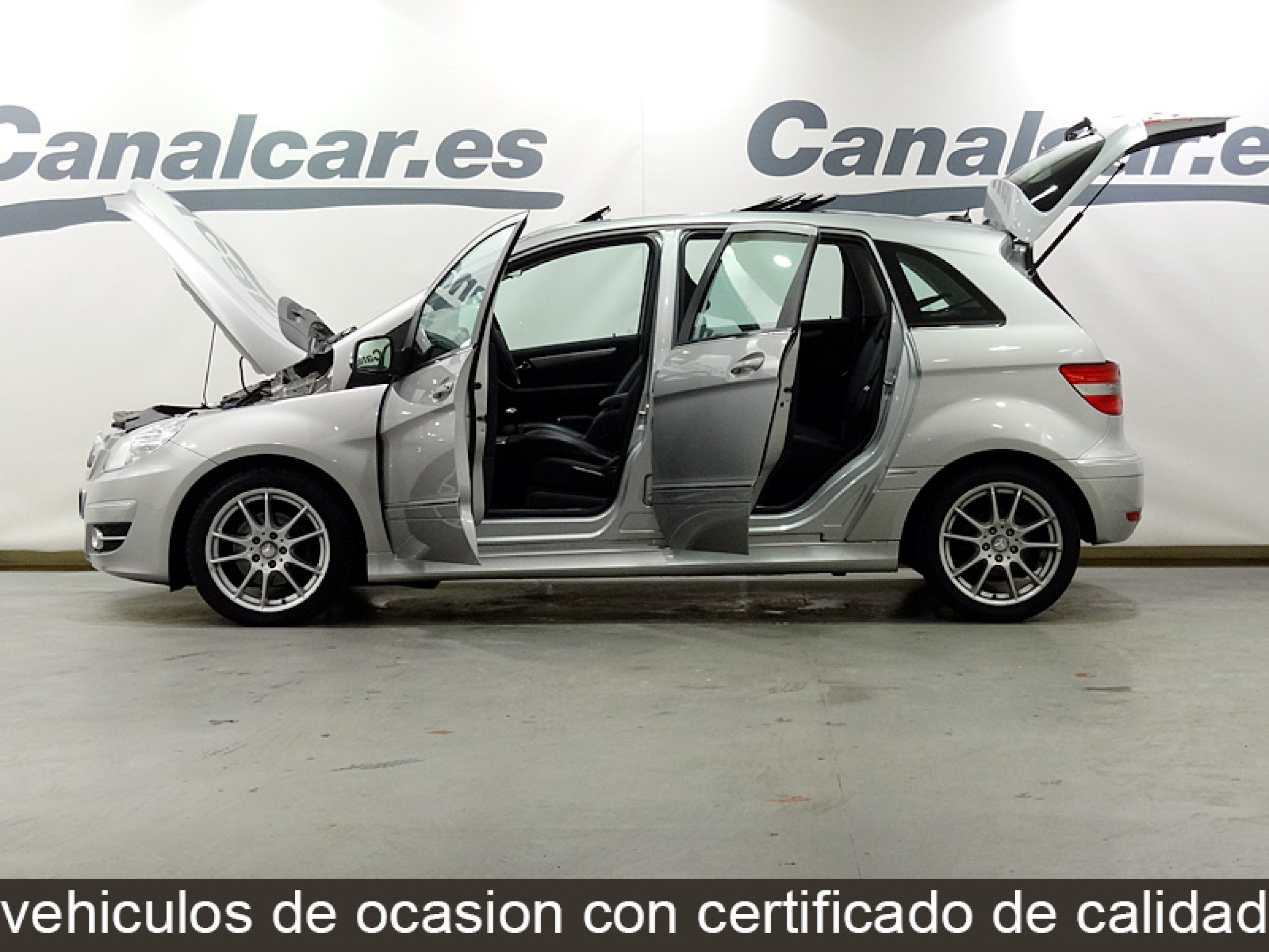 Foto Mercedes-Benz B 180 10
