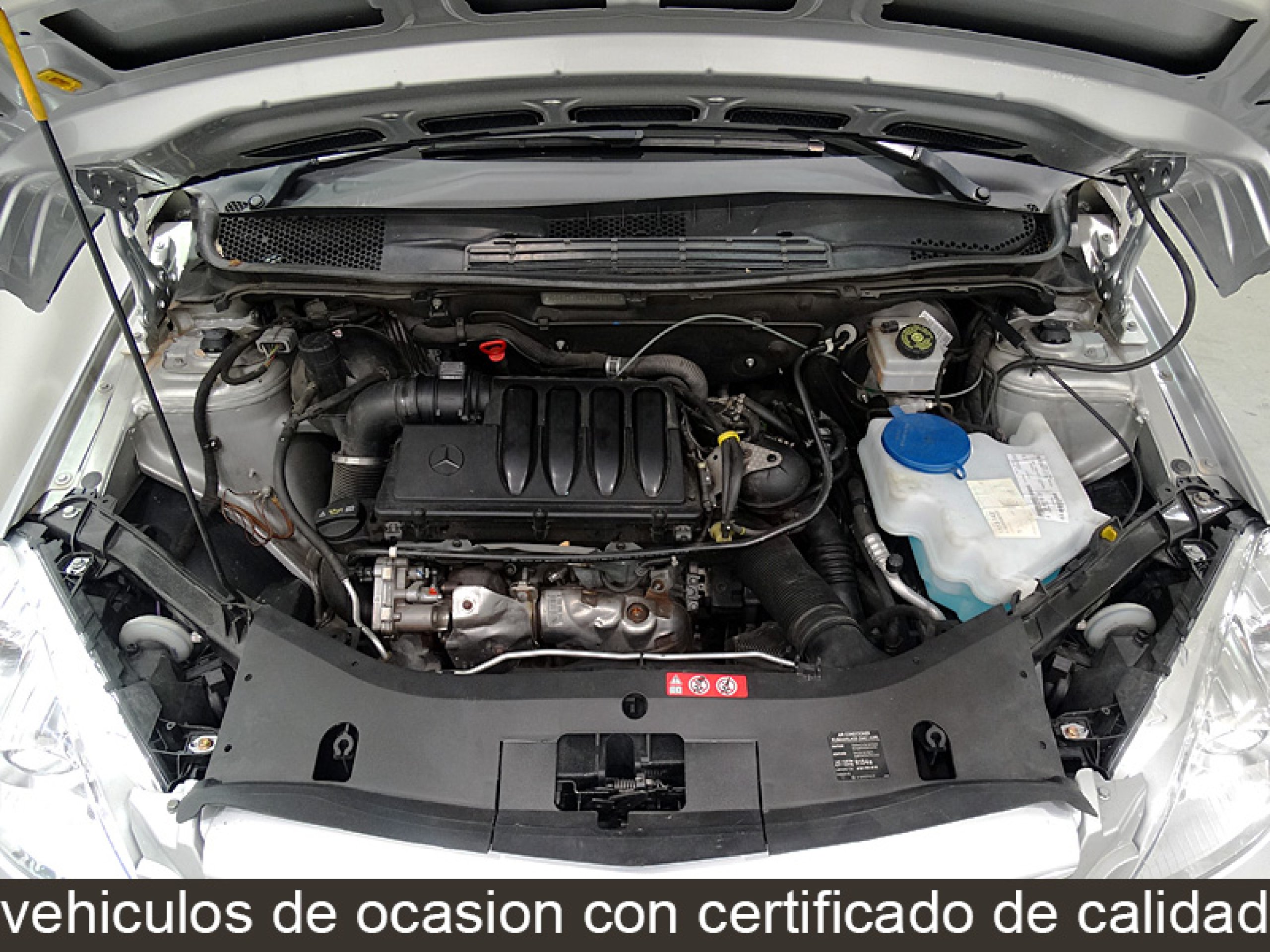 Foto Mercedes-Benz B 180 15