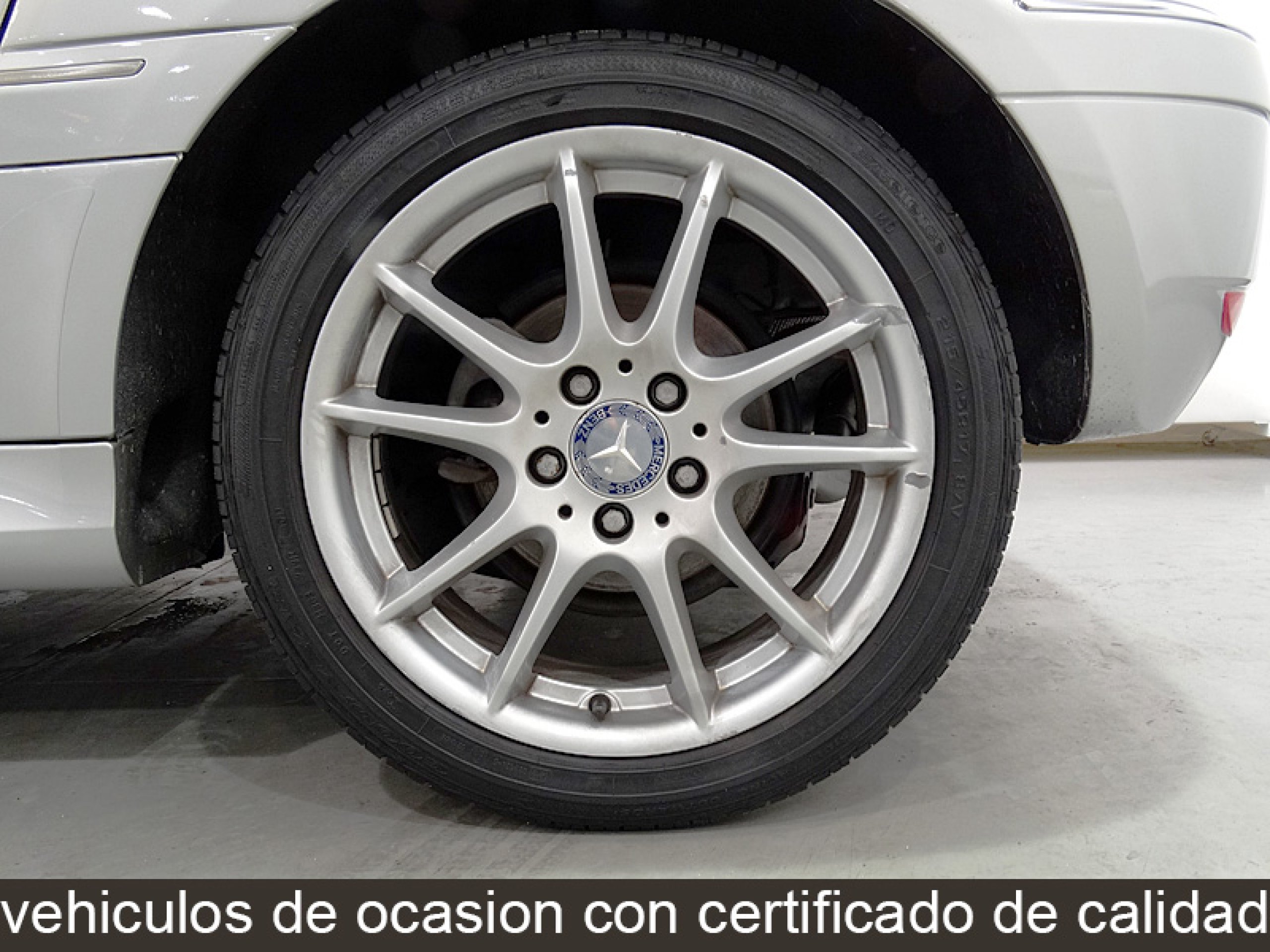 Foto Mercedes-Benz B 180 27