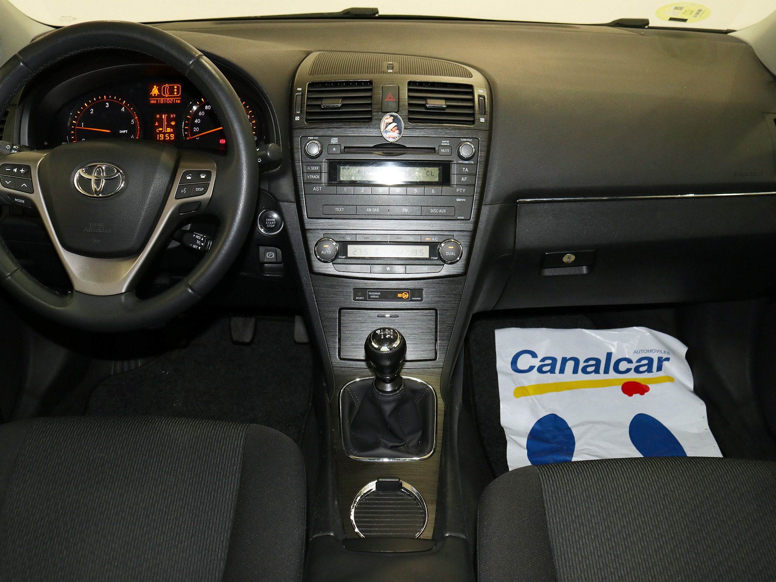 Foto Toyota Avensis 18