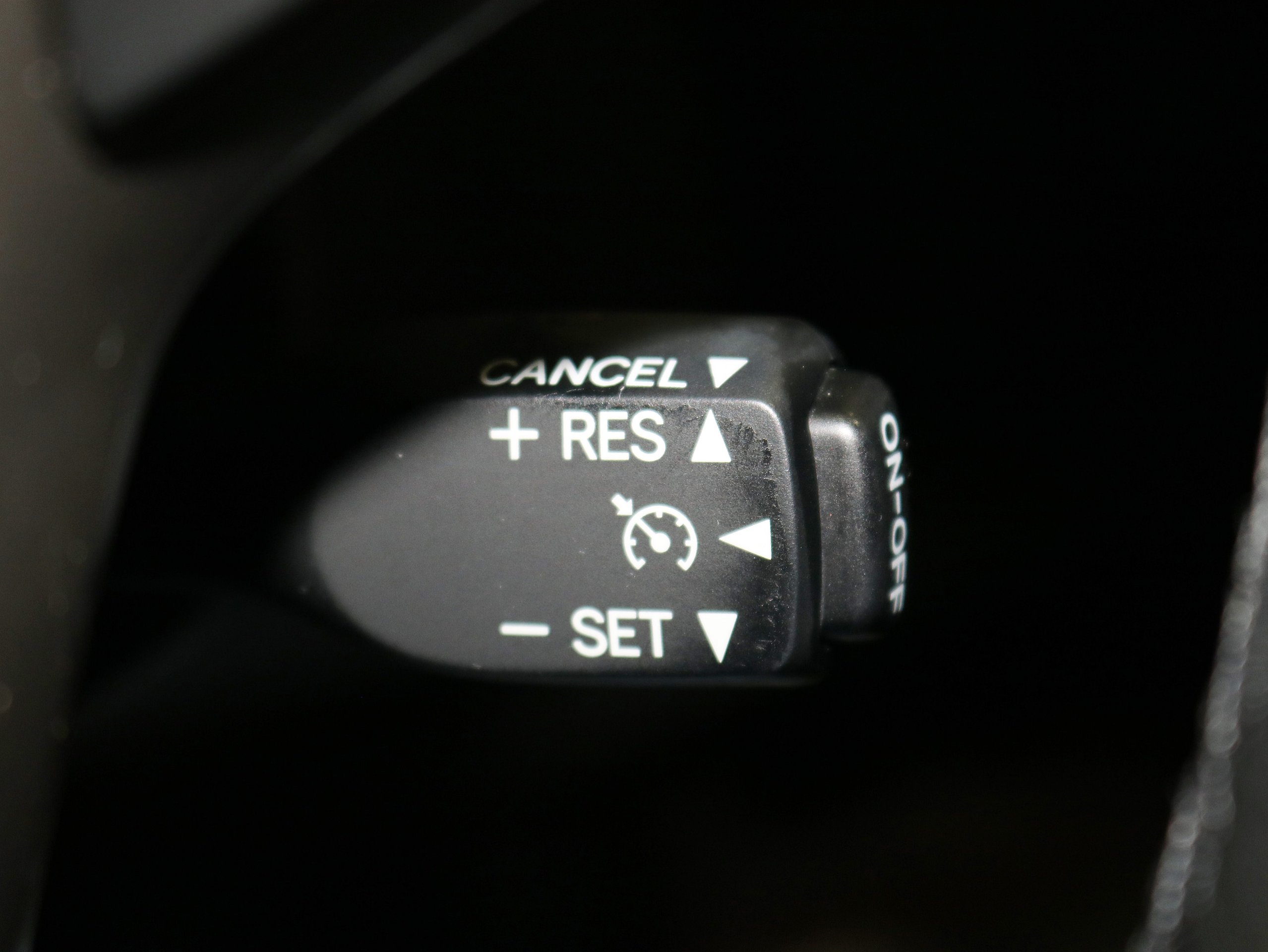 Foto Toyota Avensis 26