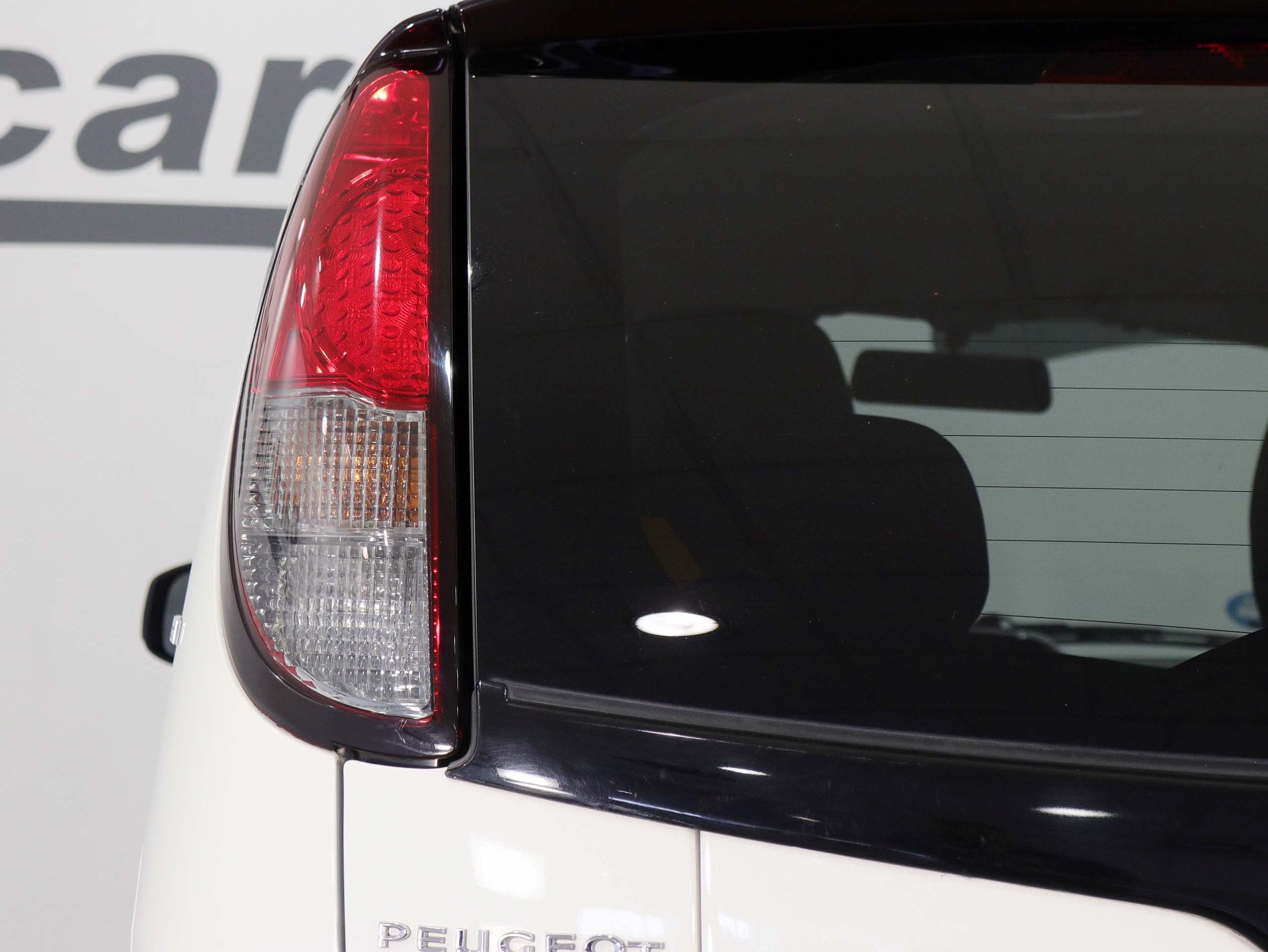 Foto Peugeot iOn 10