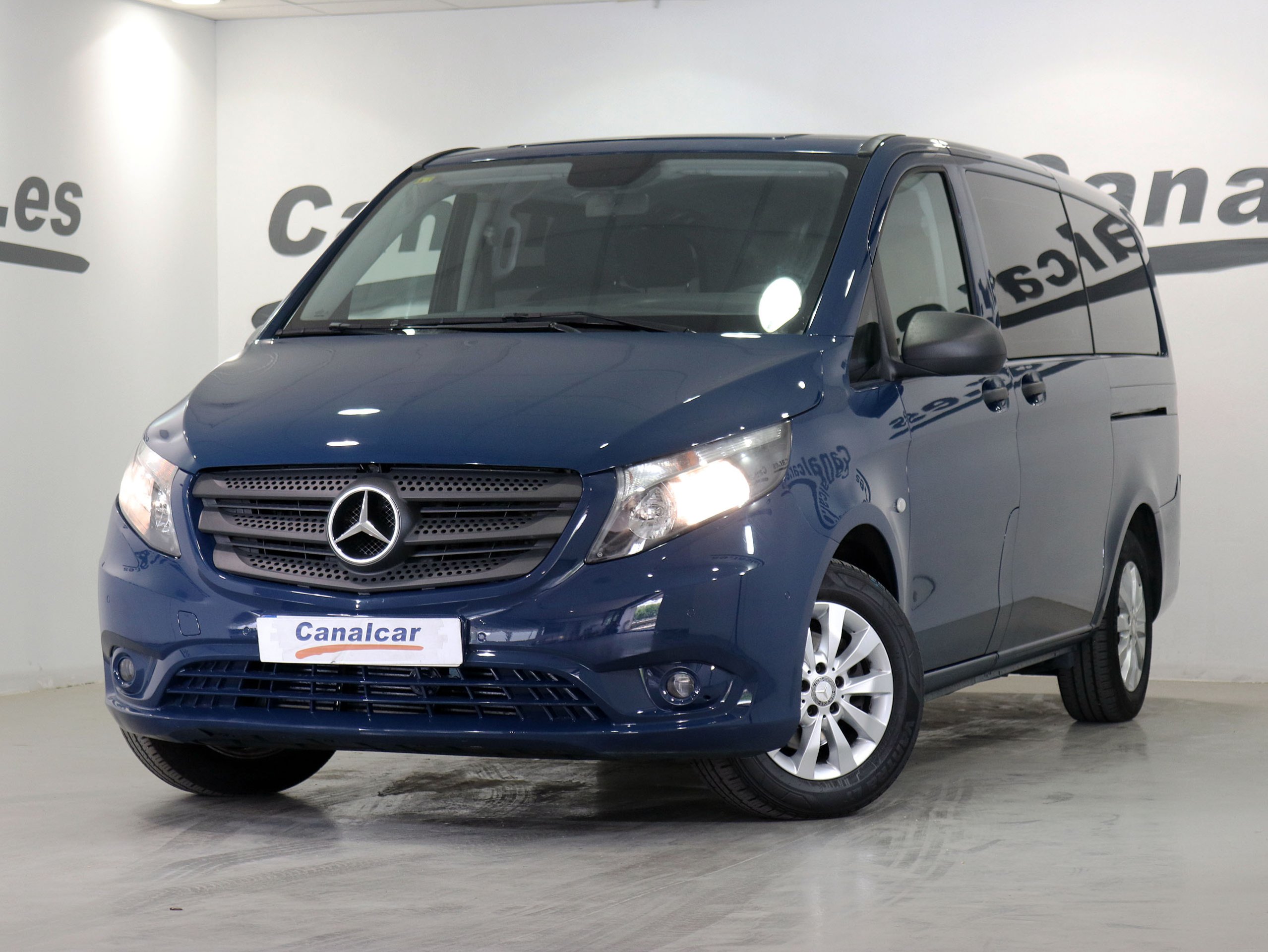Foto Mercedes-Benz Vito 1