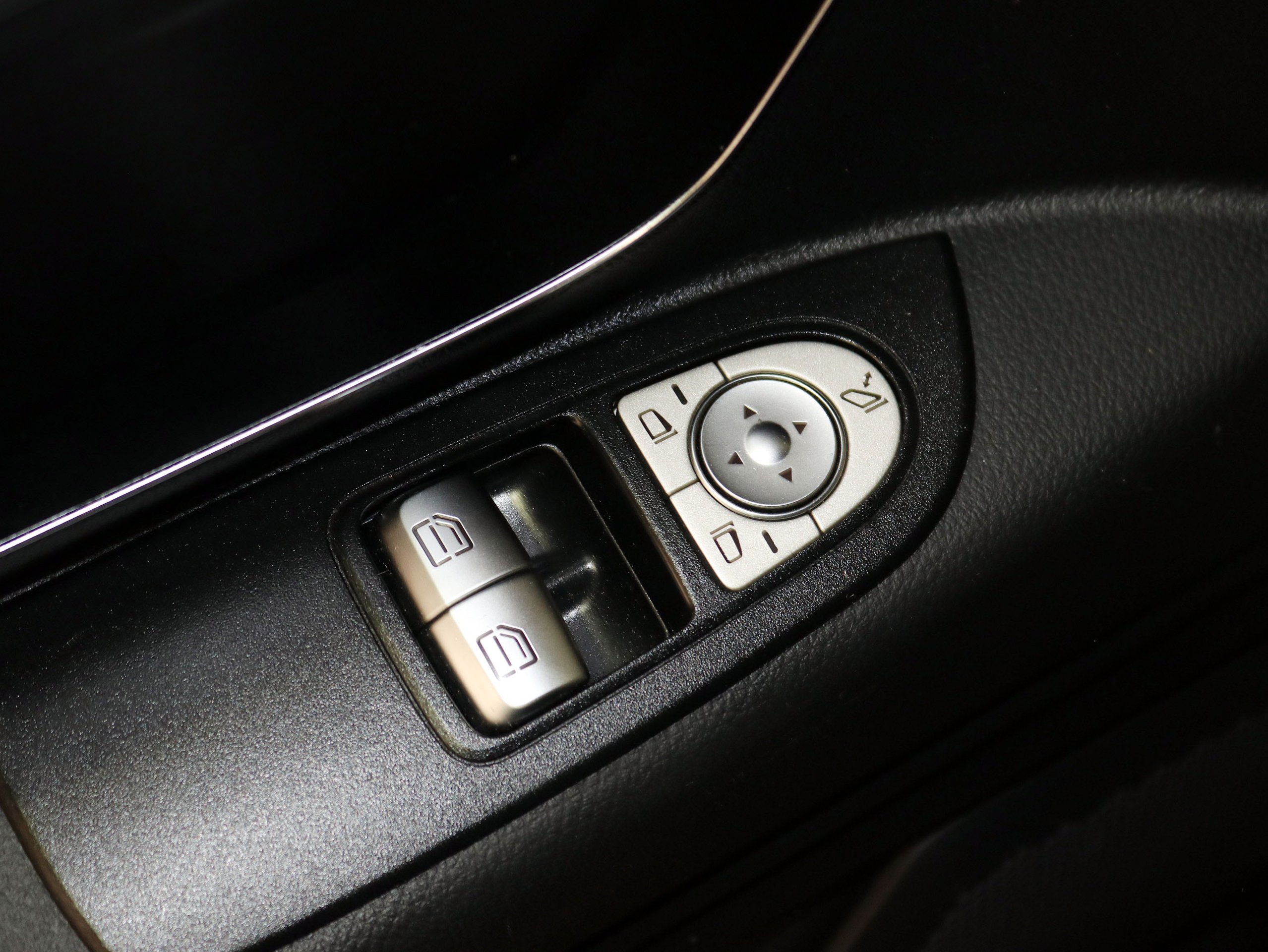 Foto Mercedes-Benz Vito 24