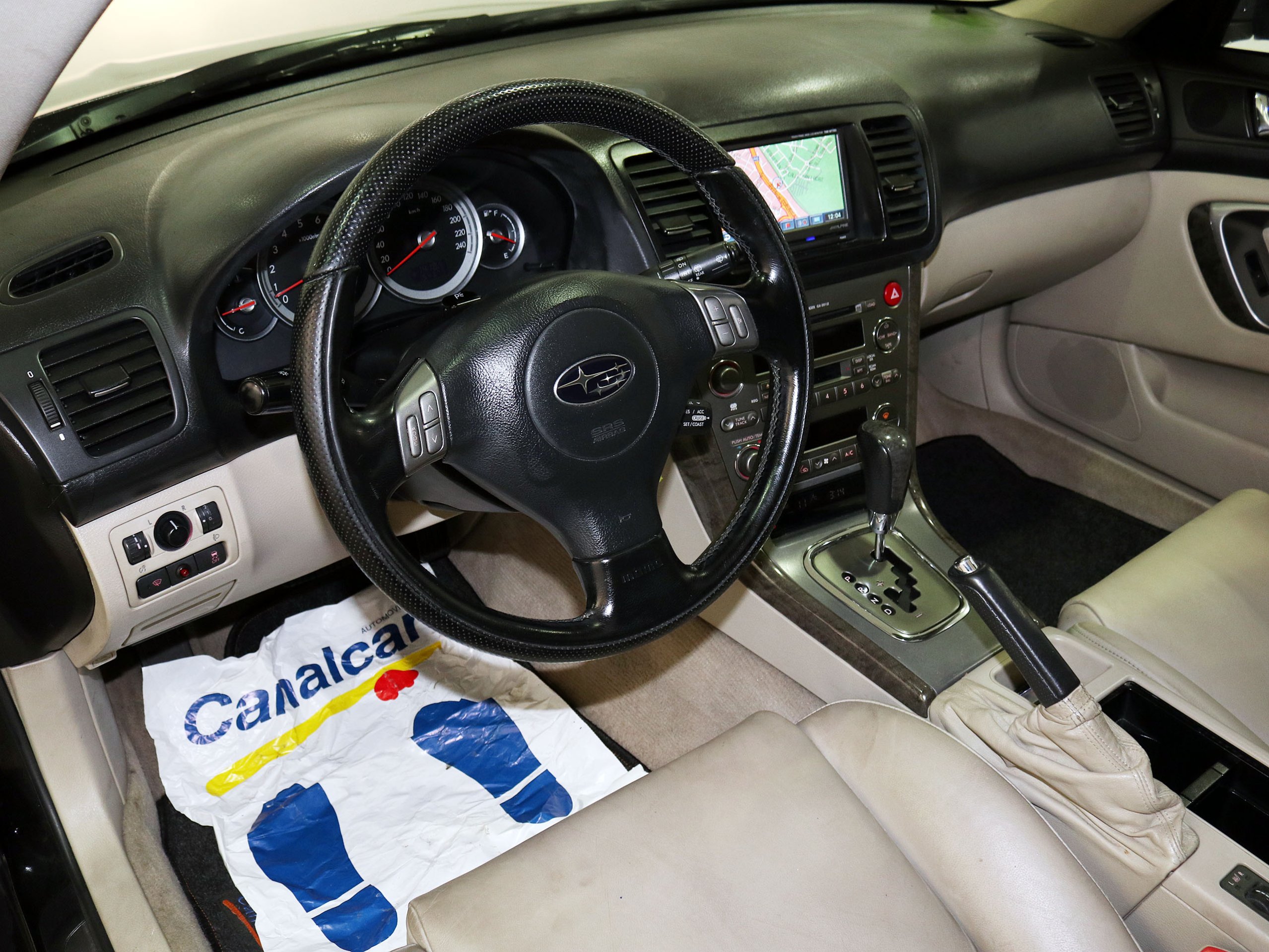 Foto Subaru Legacy Outback 12