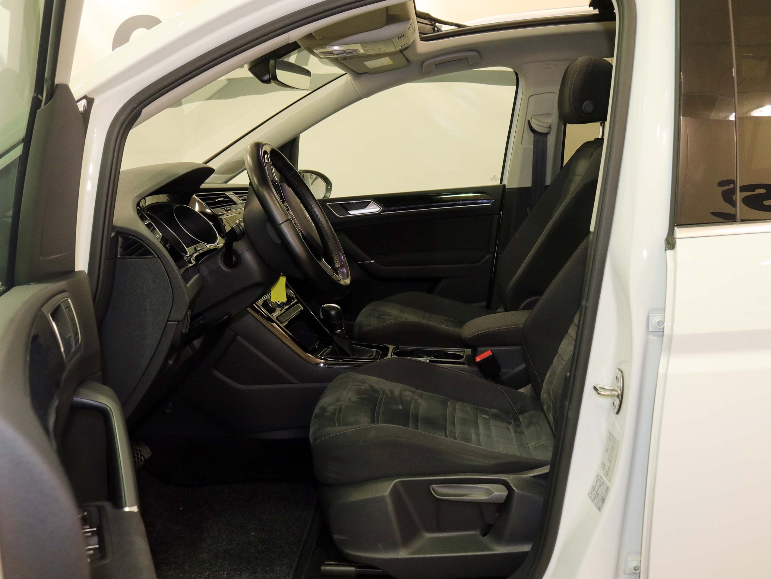 Foto Volkswagen Touran 17