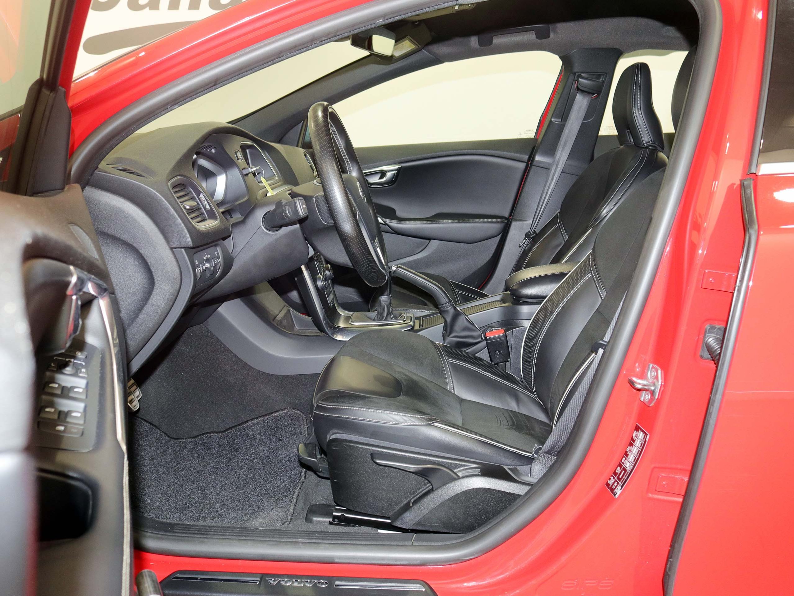 Foto Volvo V40 16