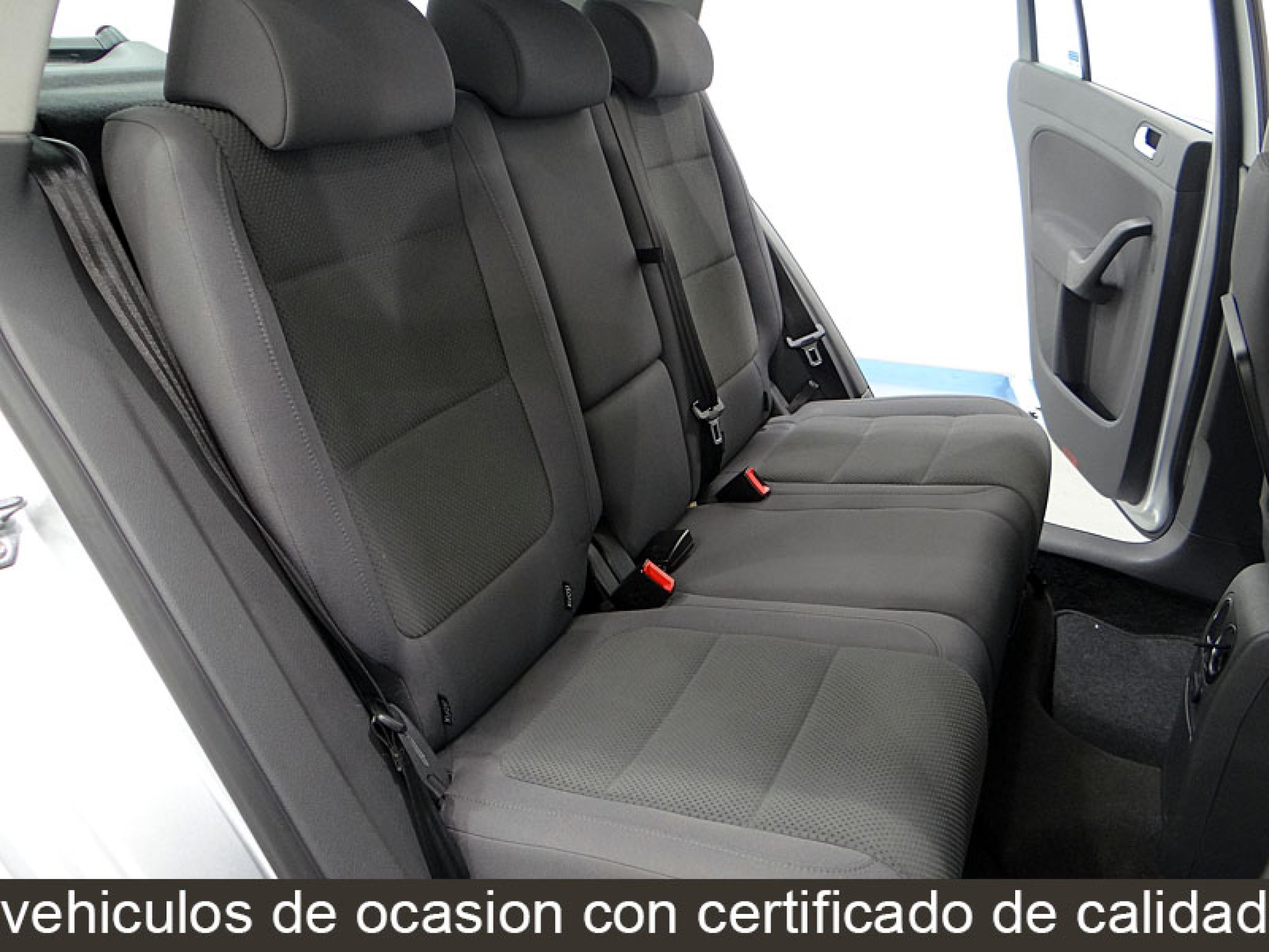 Foto Volkswagen Golf 24